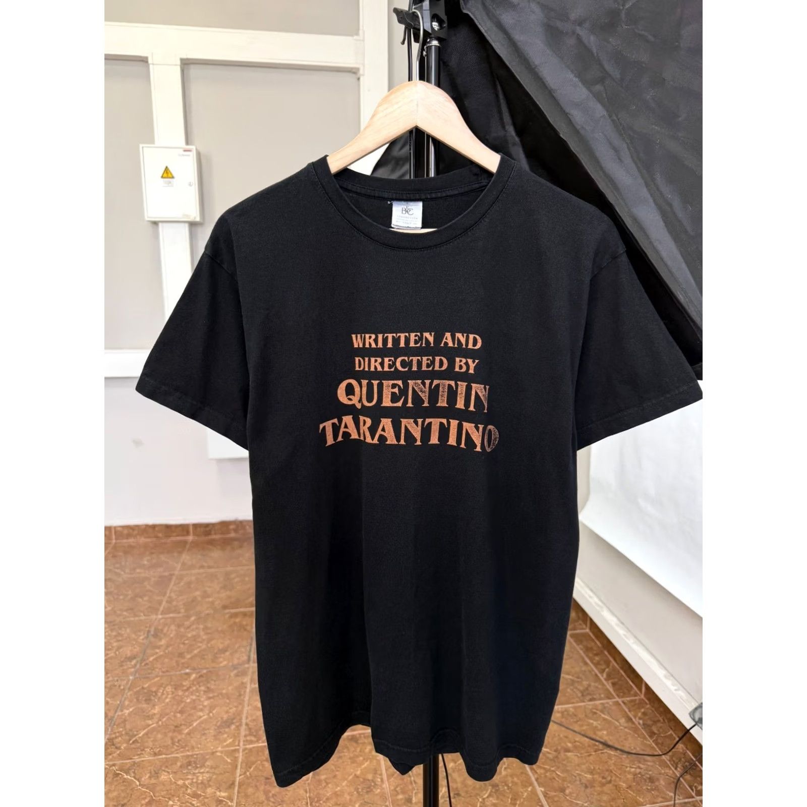 Vintage VINTAGE Tarantino Movie T-Shirt Nike? (Error) Size US S / EU 44-46 / 1 - 2 Thumbnail