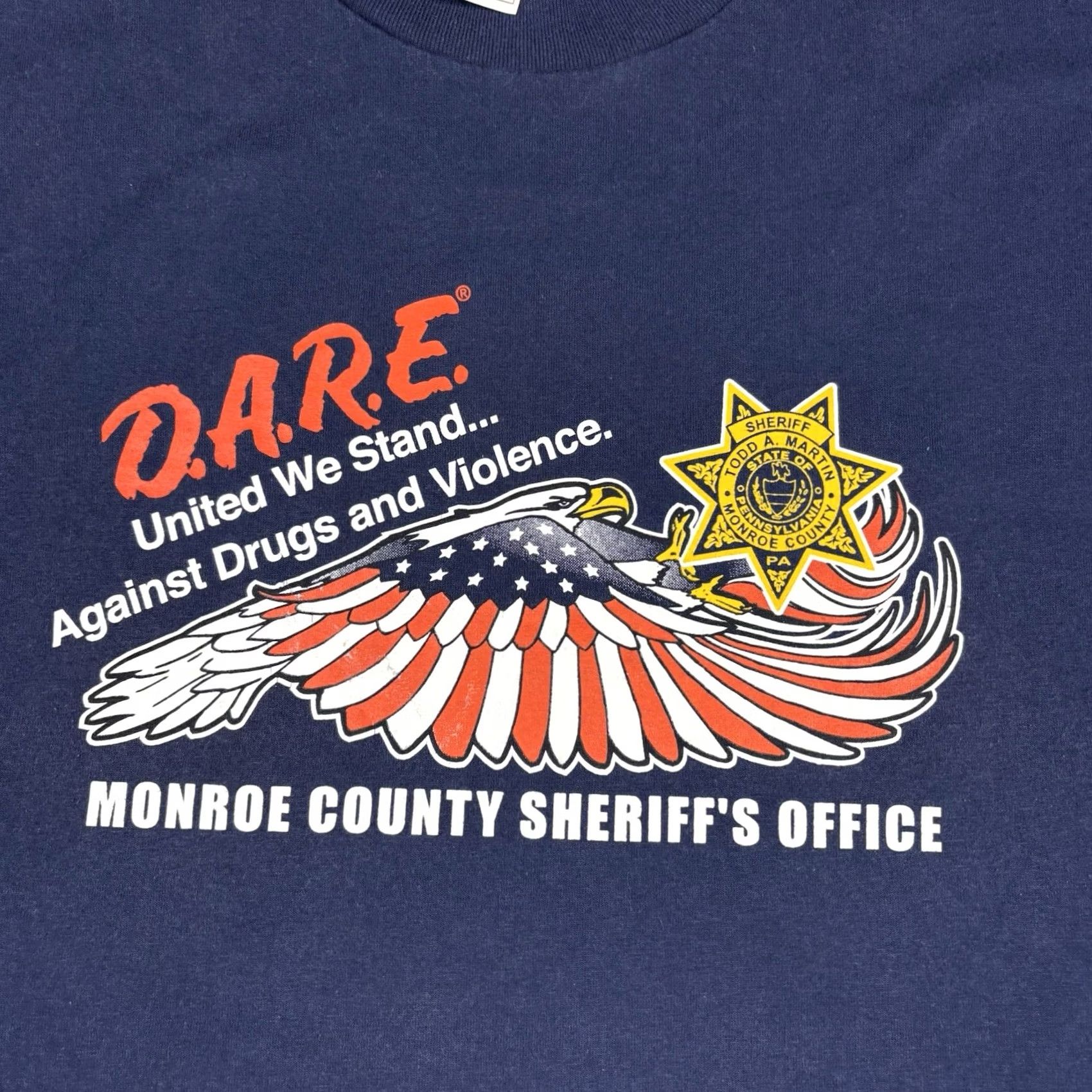 Fruit Of The Loom VINTAGE Dare Against Drugs and Violance Promo Art T Shirt Navy Blue Adult 2XL Fruit of the Loom Men's T-Shirt Short Sleeve Crew Neck Cotton 90s Art Size US XXL / EU 58 / 5 - 6 Thumbnail