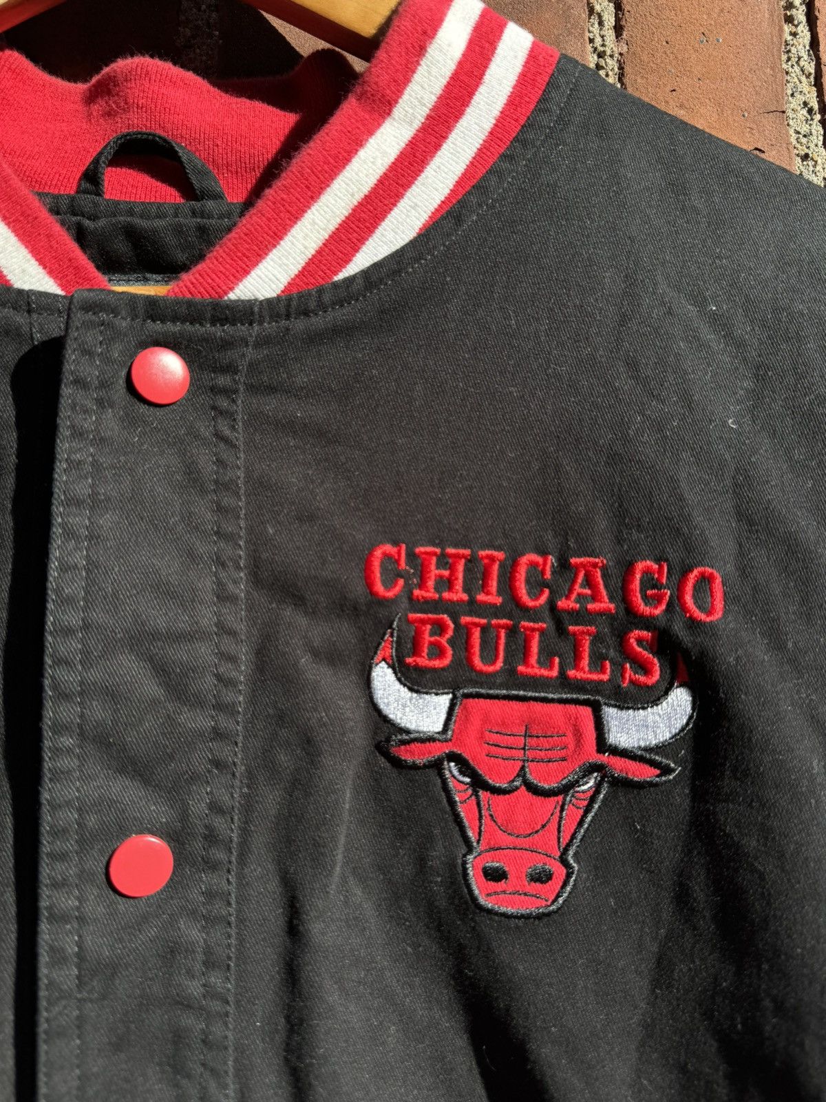 NBA × Starter × Vintage Vintage Starter Chicago Bulls 90’s Retro Jordan Jacket Size US XXL / EU 58 / 5 - 6 Thumbnail