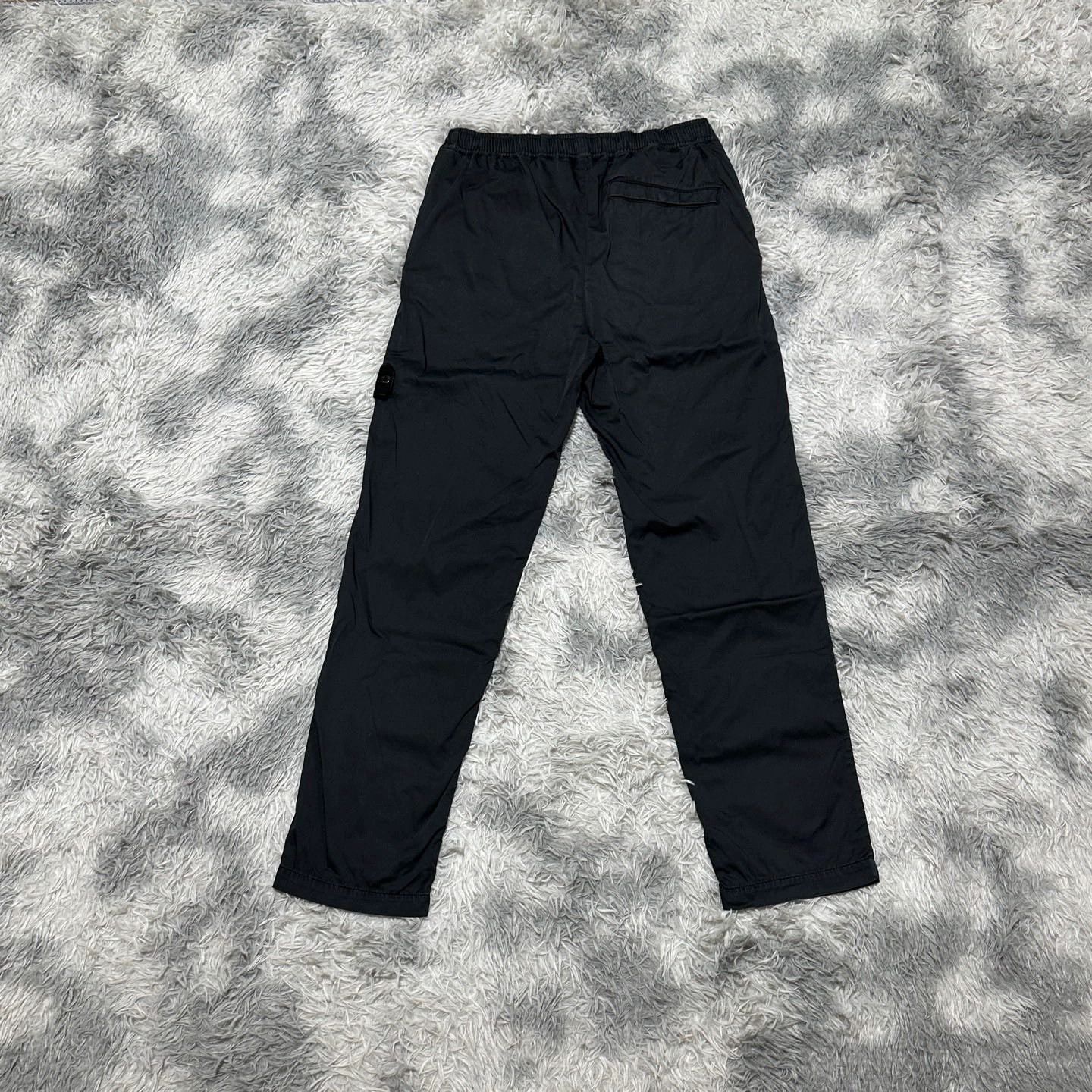 Stone Island stone island ghost series cargo pants Size US 30 / EU 46 - 2 Thumbnail
