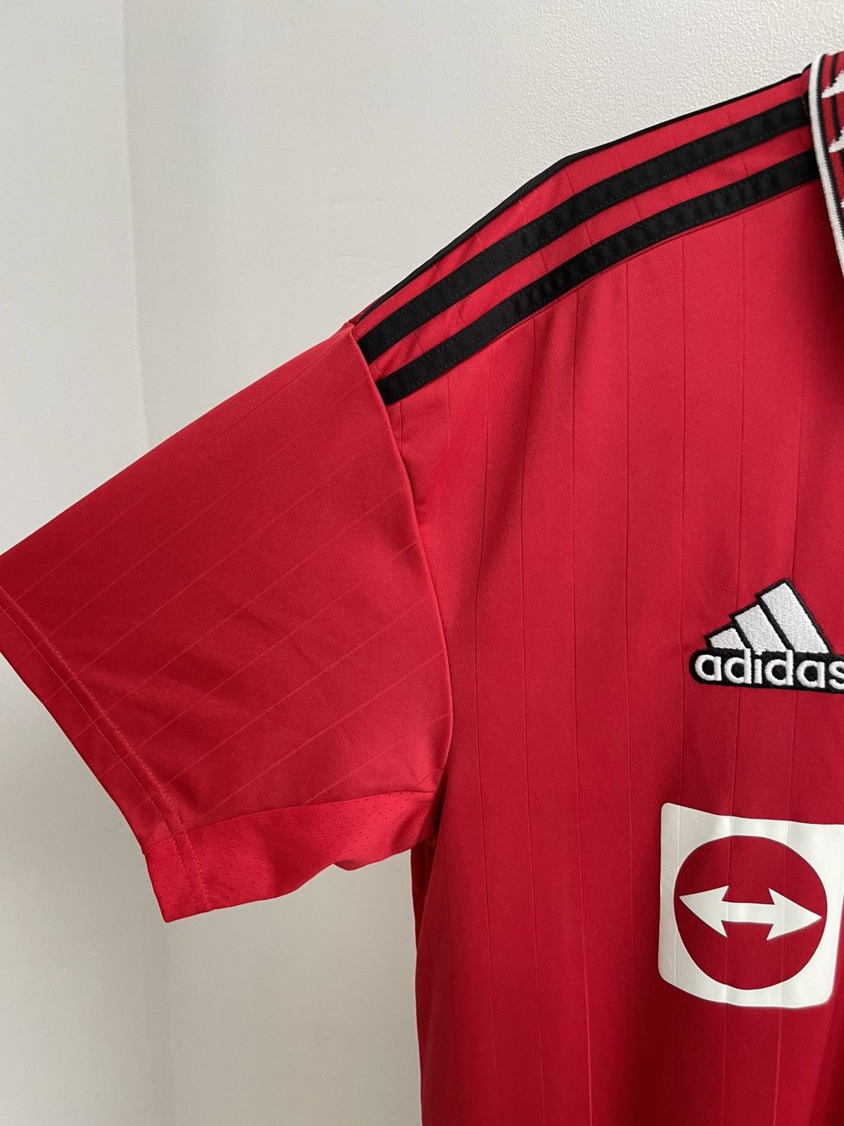 Adidas Manchester United 2022 2023 Football Shirt Soccer Jersey Size US L / EU 52-54 / 3 - 3 Thumbnail