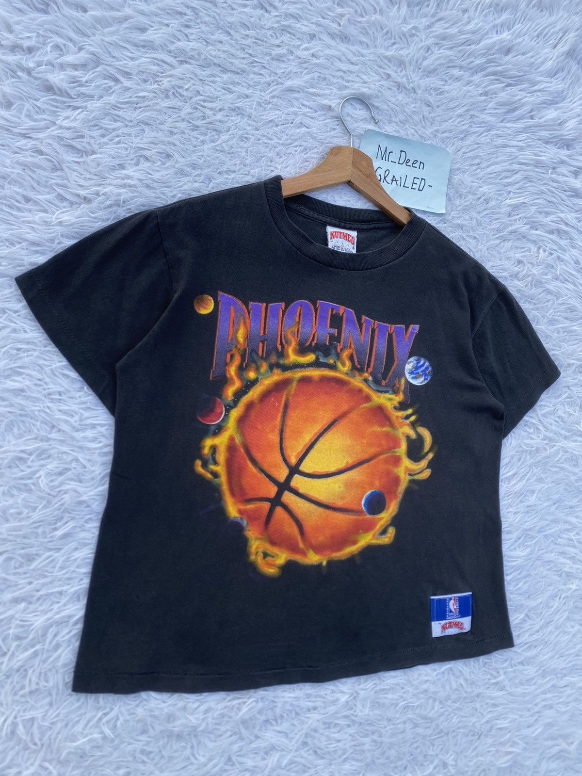 NBA Vtg 1993 Nutmeg Phoenix Suns Big Logo Fire Outer Space Tee Size US M / EU 48-50 / 2 - 2 Thumbnail