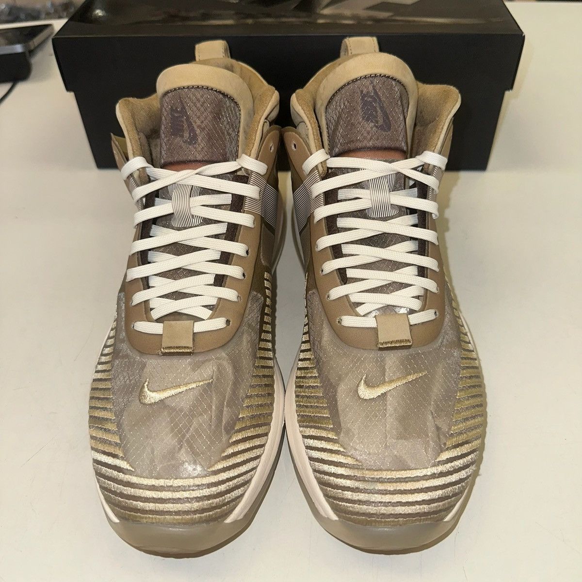 Nike Size 10 - Nike LeBron Icon QS x John Elliott Parachute 2019 Size US 10 / EU 43 - 4 Thumbnail
