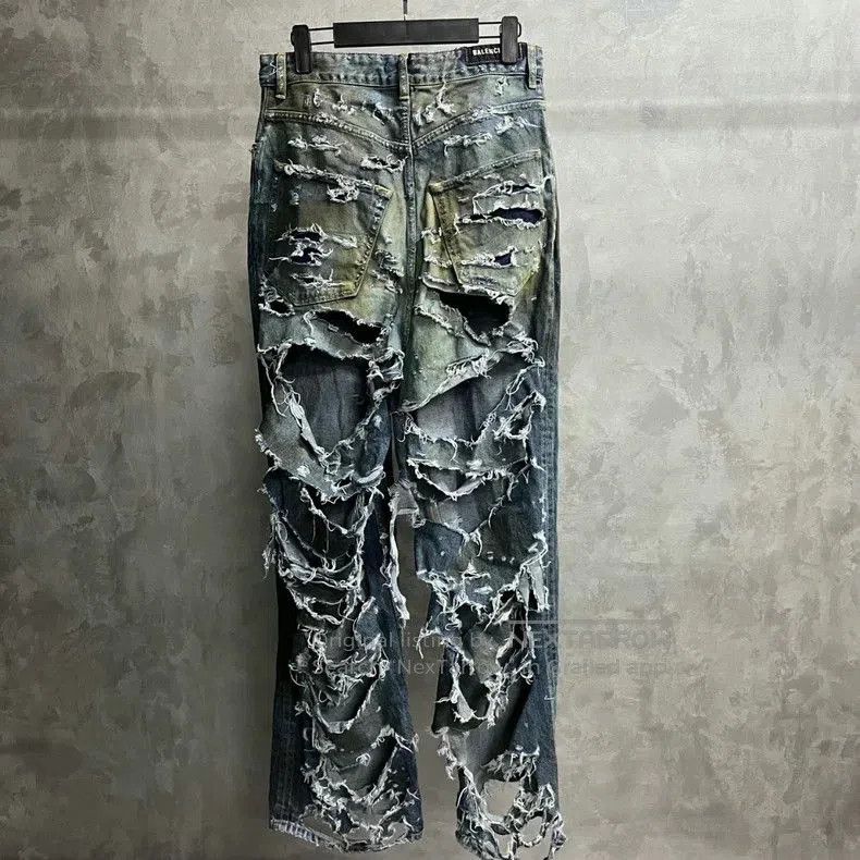 Balenciaga Balenciaga Blue Distressed Denim Jeans. Size US 30 / EU 46 - 2 Thumbnail
