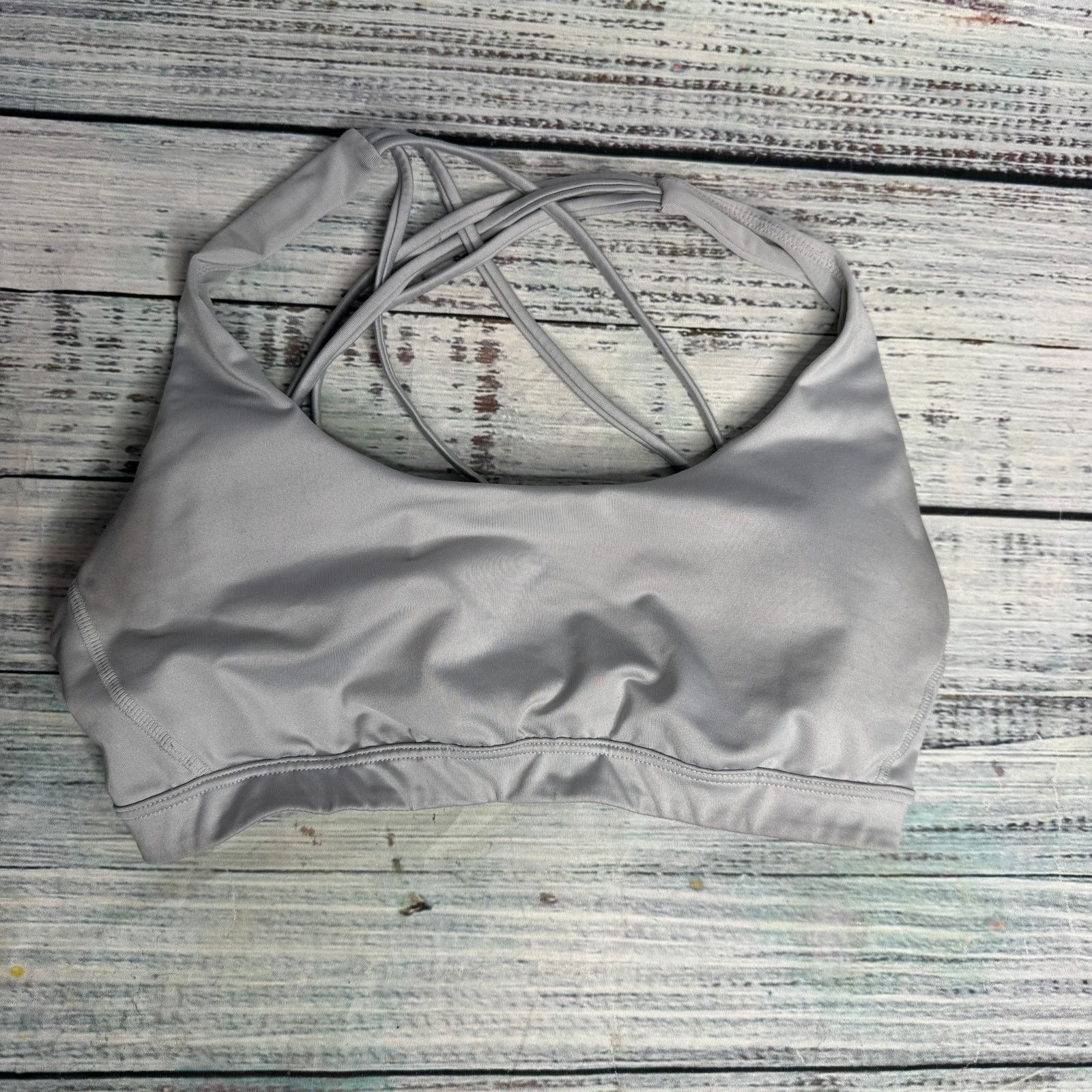 Victoria's Secret Victoria's Secret Sport Criss Cross Sports bra Grey Sm Size S / US 4 / IT 40 - 1 Thumbnail