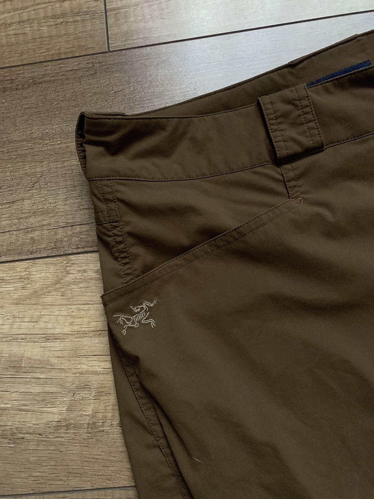 Arc'teryx Arcteryx Brown Nylon Pants Womens Vintage Size 32" / US 10 / IT 46 - 4 Thumbnail