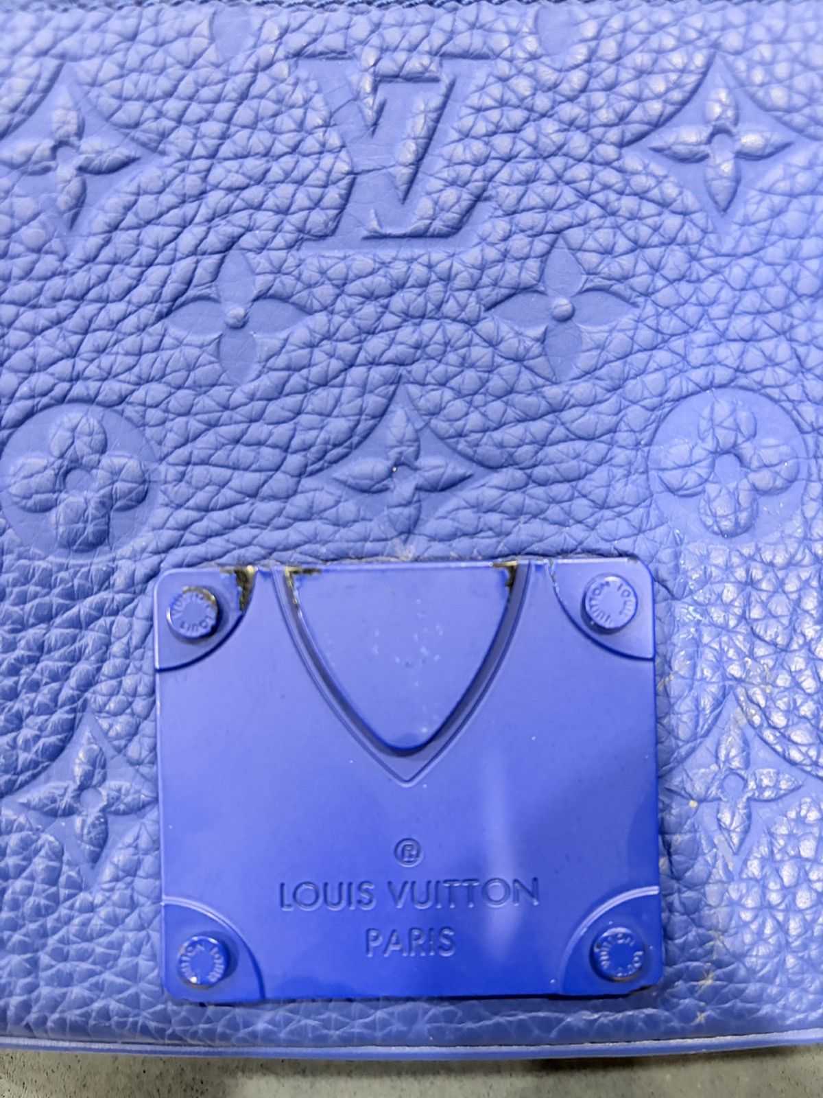 Louis Vuitton Louis Vuitton S Lock Sling Bag Monogram Taurillon Leather Size ONE SIZE - 12 Thumbnail