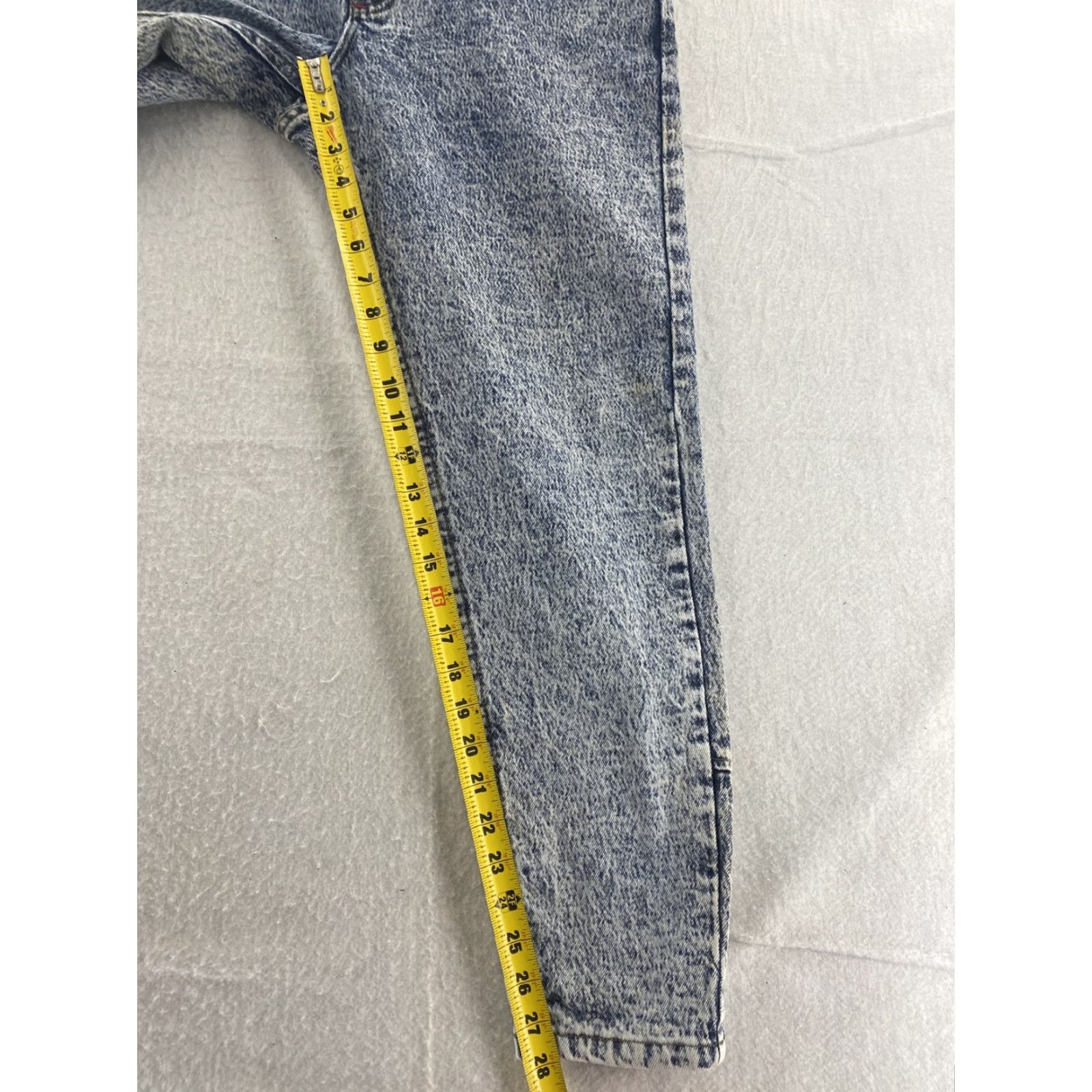 Lee VINTAGE Lee Jeans Womens 13 M High Rise Acid Wash Mom Jeans 80s Blue Size 28" / US 6 / IT 42 - 6 Thumbnail