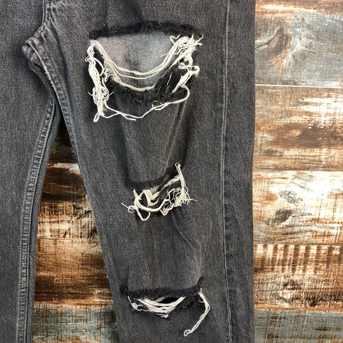 Levi's Levis 501 vintage Grey ripped Distressed Denim Pants #A2604 Size US 36 / EU 52 - 9 Thumbnail