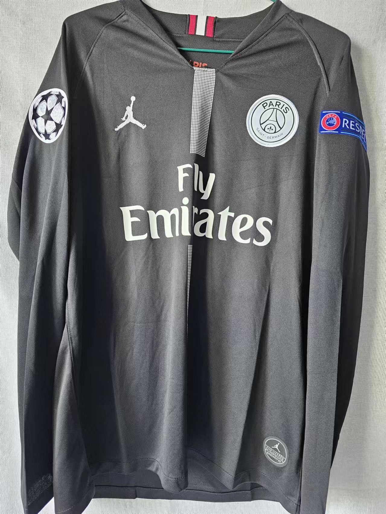 Other 2018 19 PSG #10 Neymar Jersey Black Size US L / EU 52-54 / 3 - 2 Thumbnail