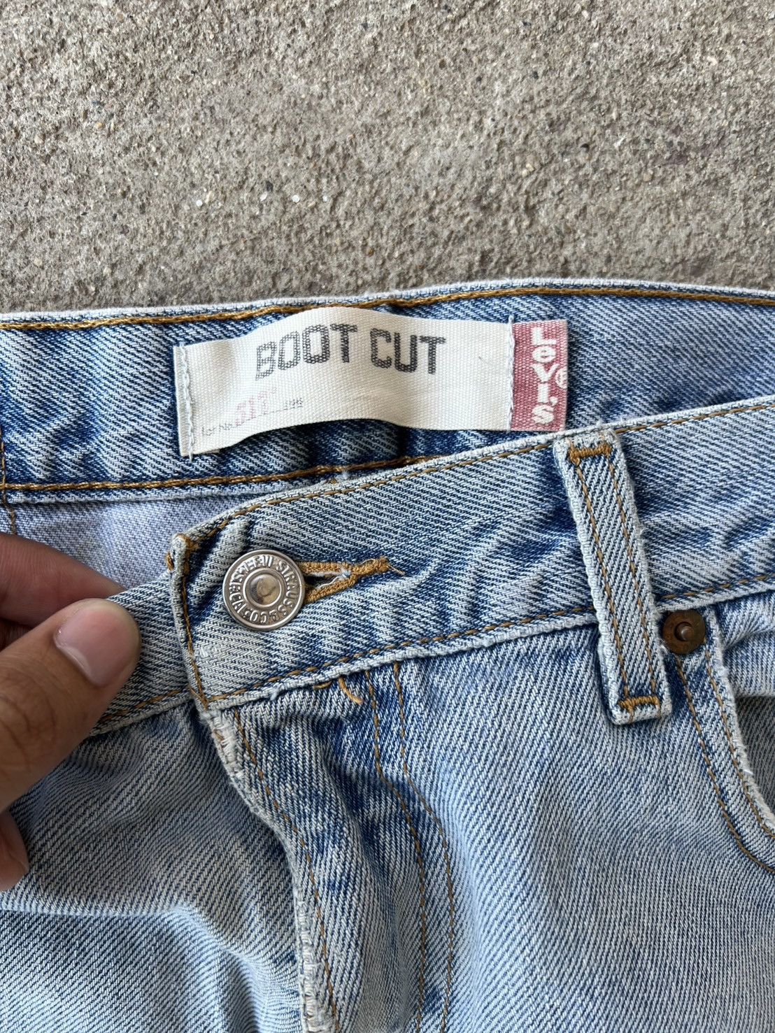 Levi's Vintage Clothing 2000s Levi's 517 Bootcut Distressed Jeans Size US 32 / EU 48 - 5 Thumbnail