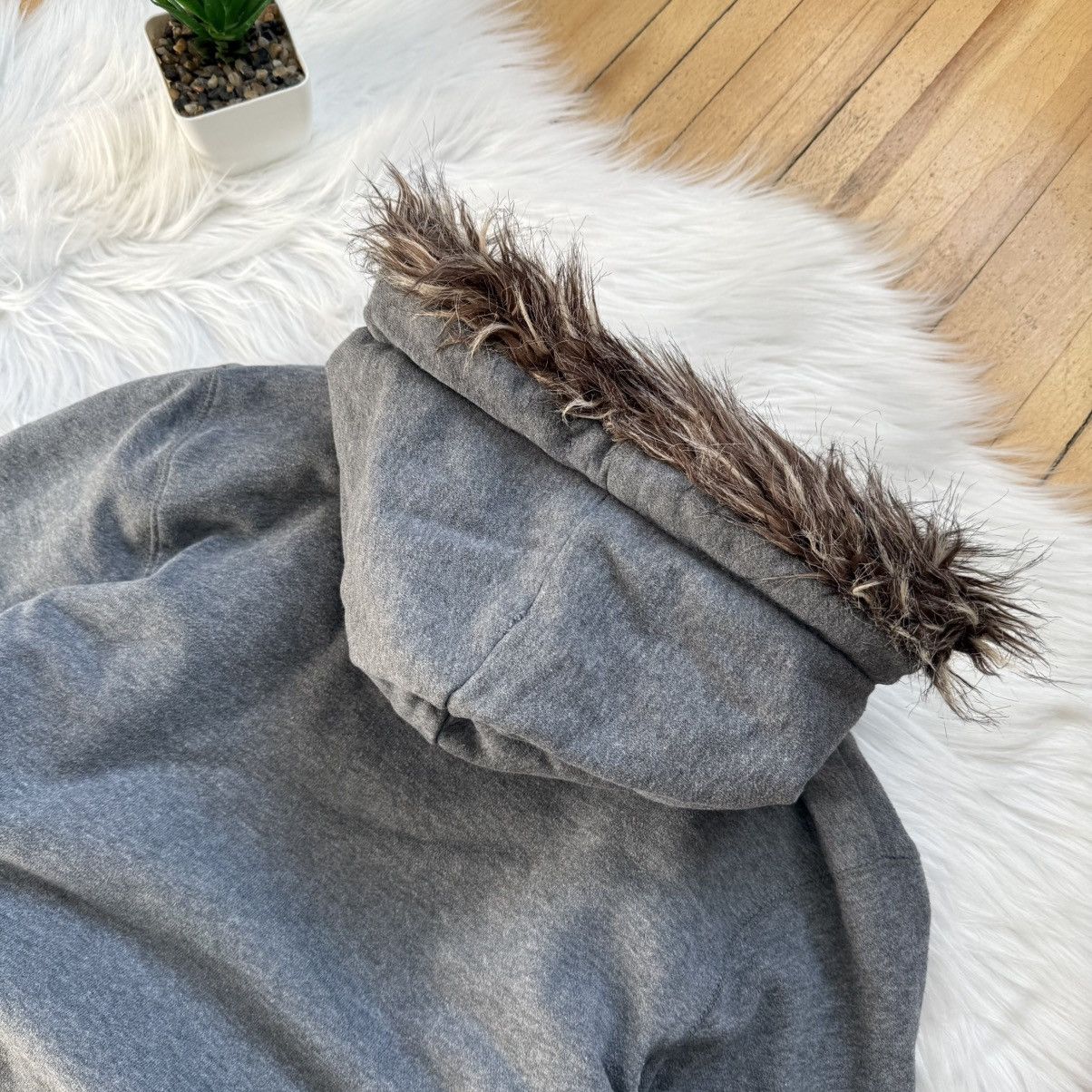 If Six Was Nine 📌 Crazy BizzBee Vintage Y2K Faux Fur Zip-Hoodie Size L / US 10 / IT 46 - 11 Thumbnail