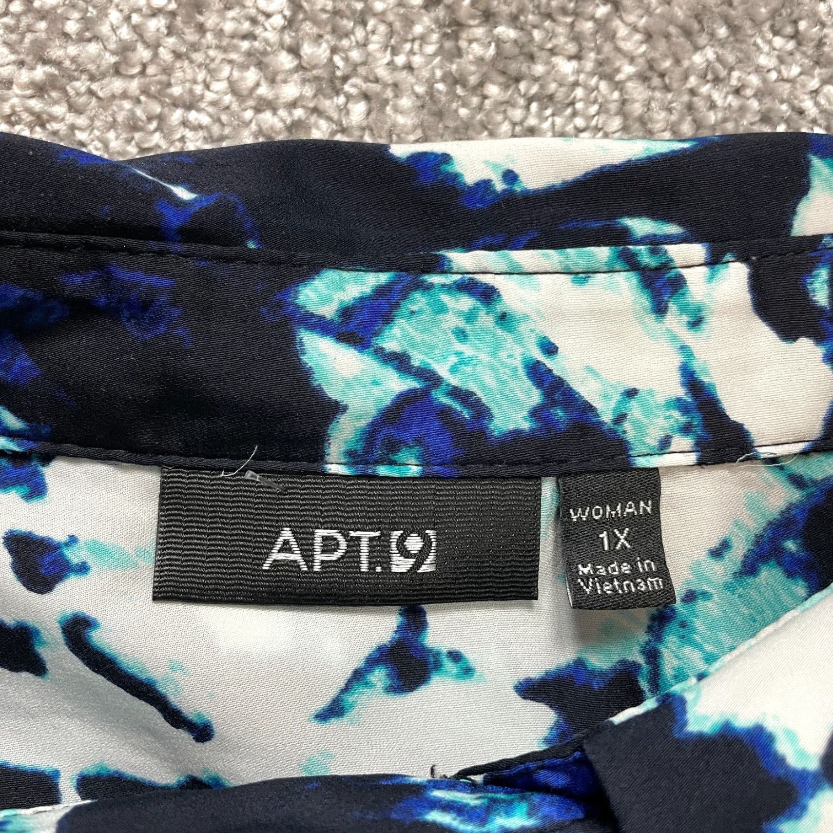 Apt. 9 Apt. 9 Button-Up Shirt Womens 1X White Blue Floral 3/4 Sleeve Collared Shirt Size XL / US 12-14 / IT 48-50 - 3 Thumbnail