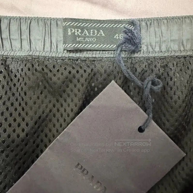 Prada Prada Men's Black Embroidered Logo Shorts. Size US 30 / EU 46 - 3 Thumbnail