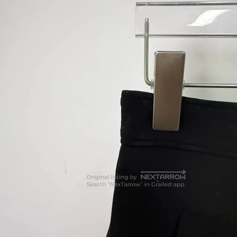 Louis Vuitton Louis Vuitton Black Women's Casual Pants . Size 23" - 3 Thumbnail