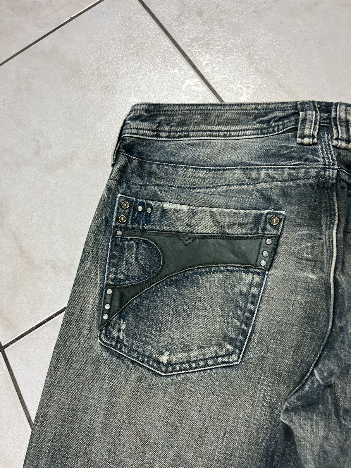 Diesel × Vintage Vintage rare Diesel timmen distressed y2k jeans pants washed Size US 32 / EU 48 - 16 Thumbnail