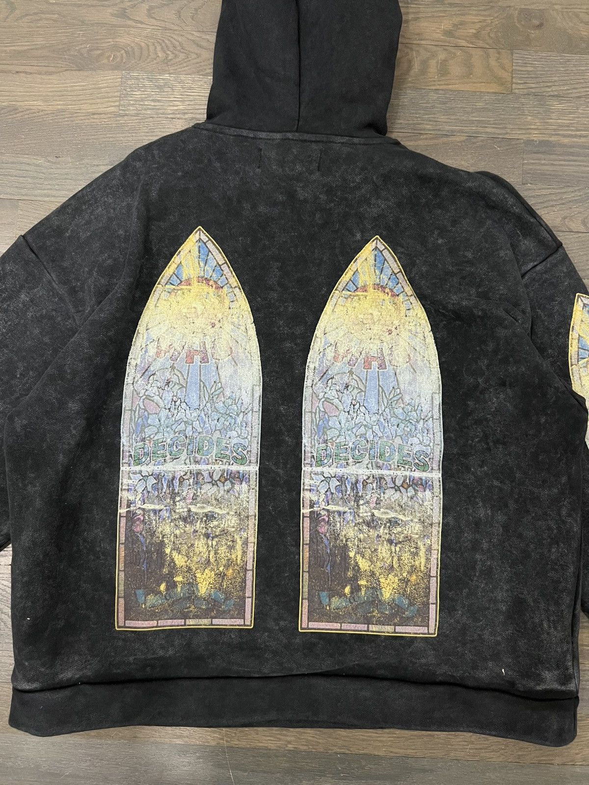 Other Who decides war stained glass motif hoodie Size US M / EU 48-50 / 2 - 5 Thumbnail
