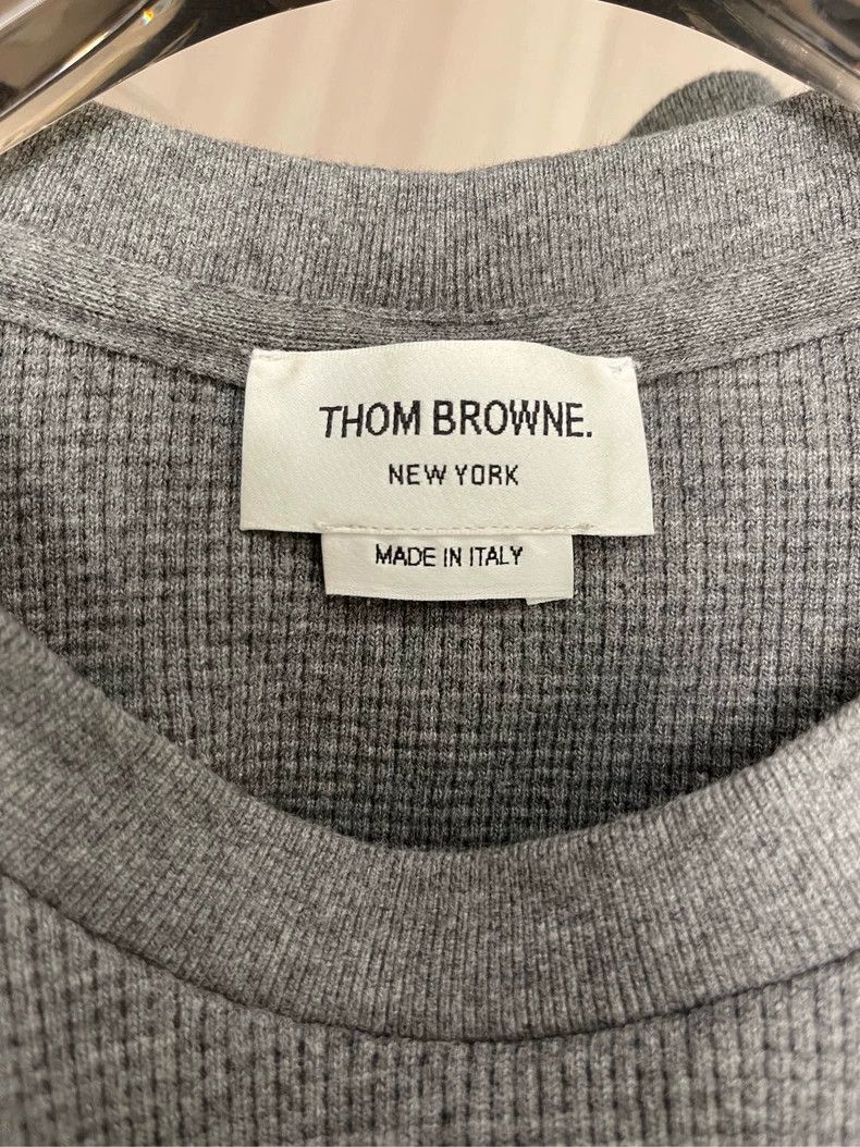Thom Browne Thom Browne Gray four-striped waffe round-neck sweatshirt 2 Size US XL / EU 56 / 4 - 5 Thumbnail