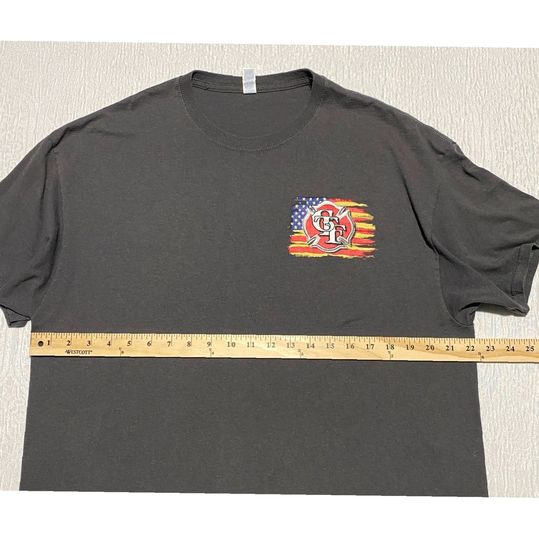 Jerzees Firefighter T Shirt XL Gray American Flag Graphic Tee Respect Courage Honor Size US XL / EU 56 / 4 - 5 Thumbnail