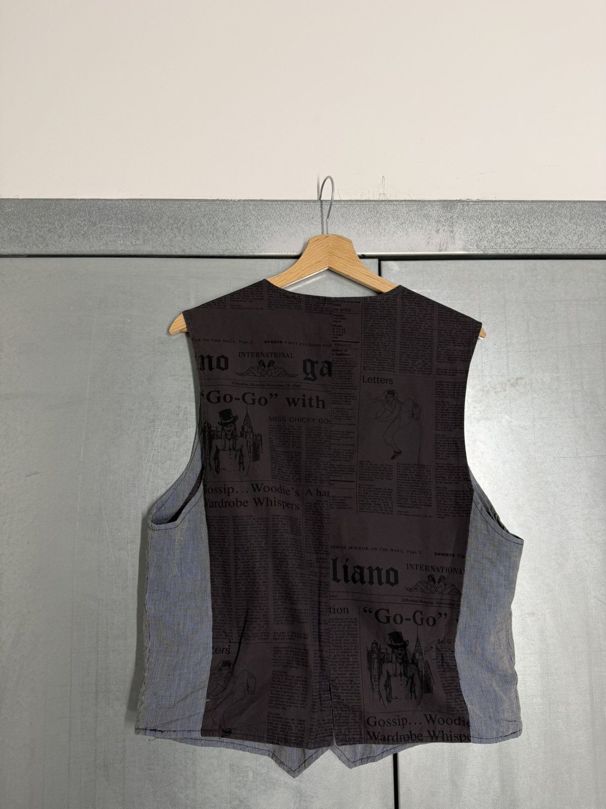 John Galliano Vintage 00s John Galliano Gazette Reversibel Vest Size US L / EU 52-54 / 3 - 13 Thumbnail