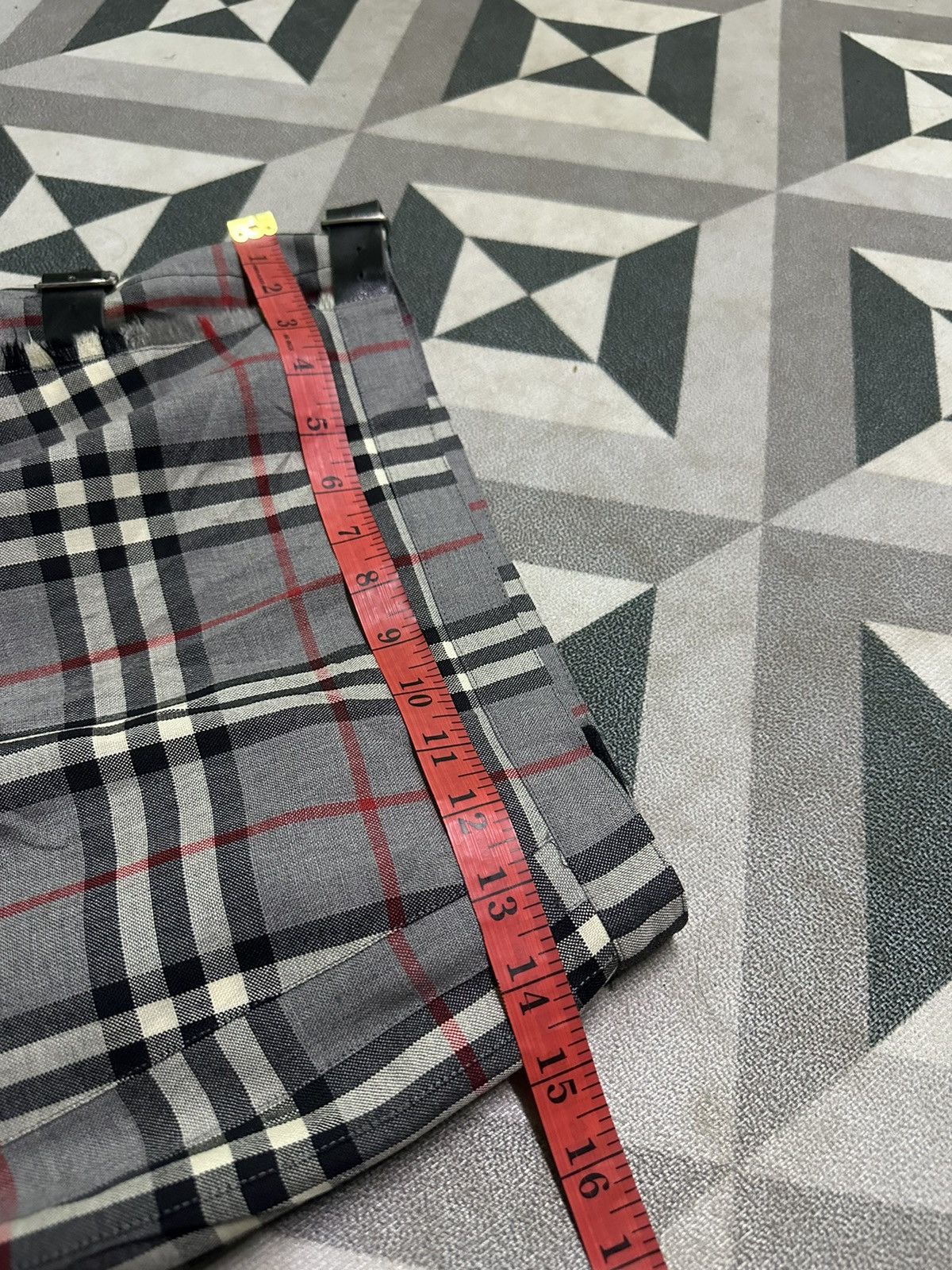 Burberry Burberrys skirt Size 28" / US 6 / IT 42 - 9 Thumbnail