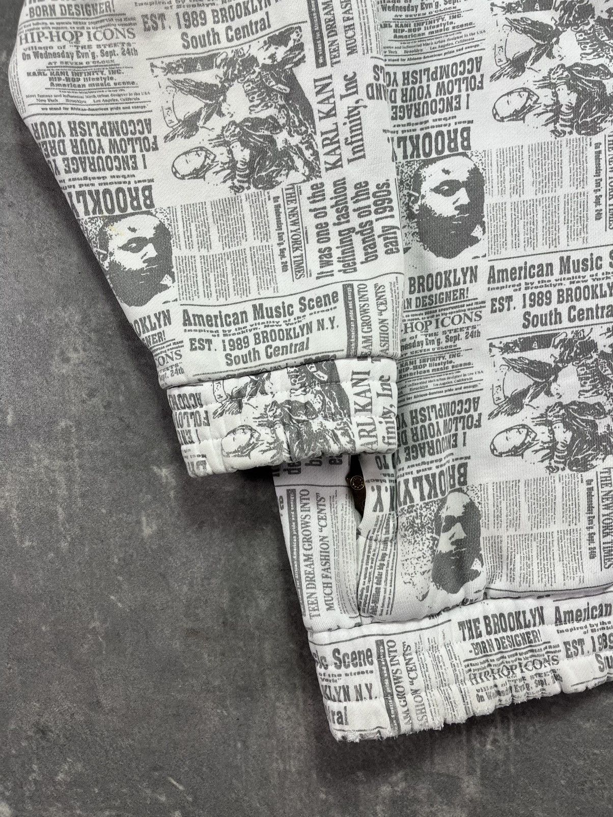 Karl Kani 00s Karl Kani Baggy Newspaper AOP Heavy Zip Hoodie Jacket XL Size US XL / EU 56 / 4 - 4 Thumbnail