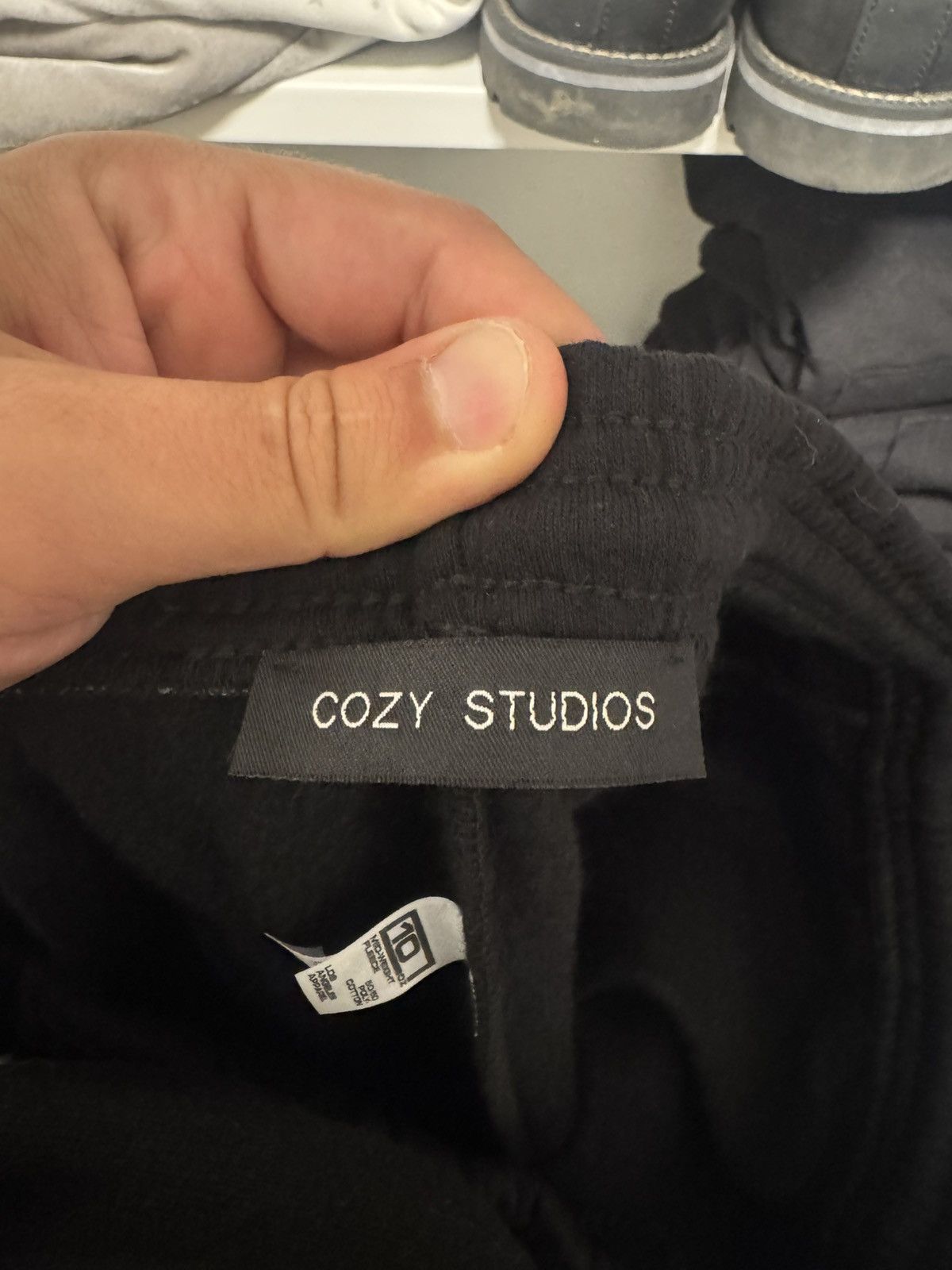 Balenciaga × Gap × Kanye West cozystudios cozzzy sweatpants Size US 32 / EU 48 - 3 Thumbnail