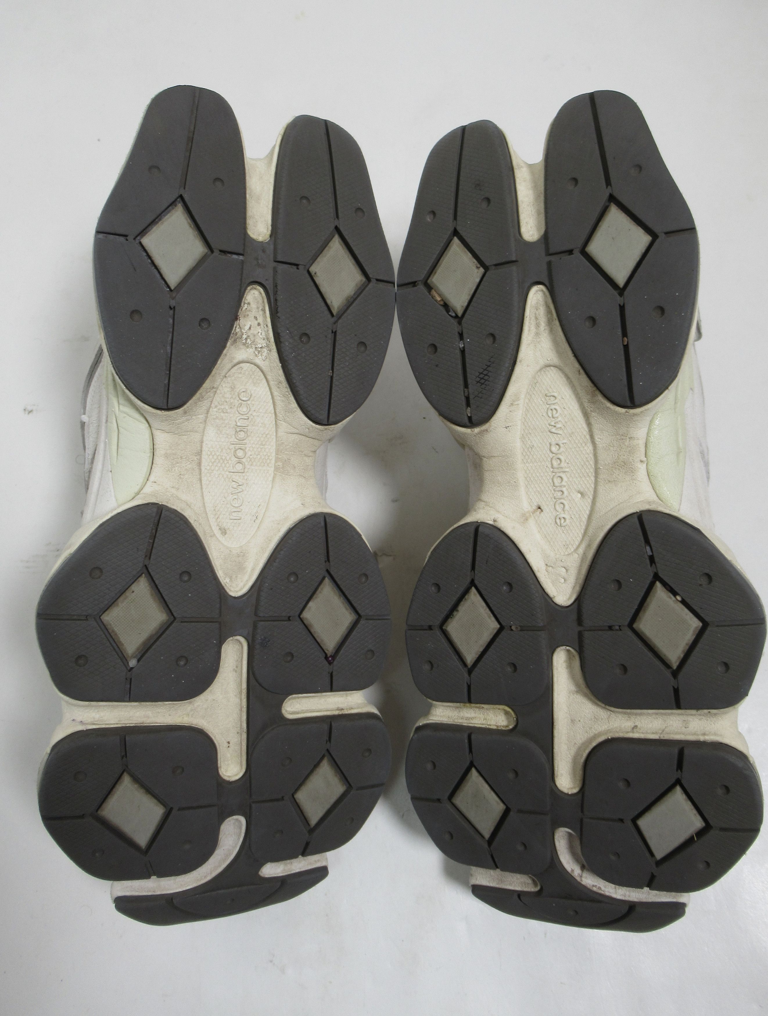 New Balance New Balance 9060 Sea Salt U9060ECA Shoes Gray White Size US 9.5 / EU 42-43 - 7 Thumbnail