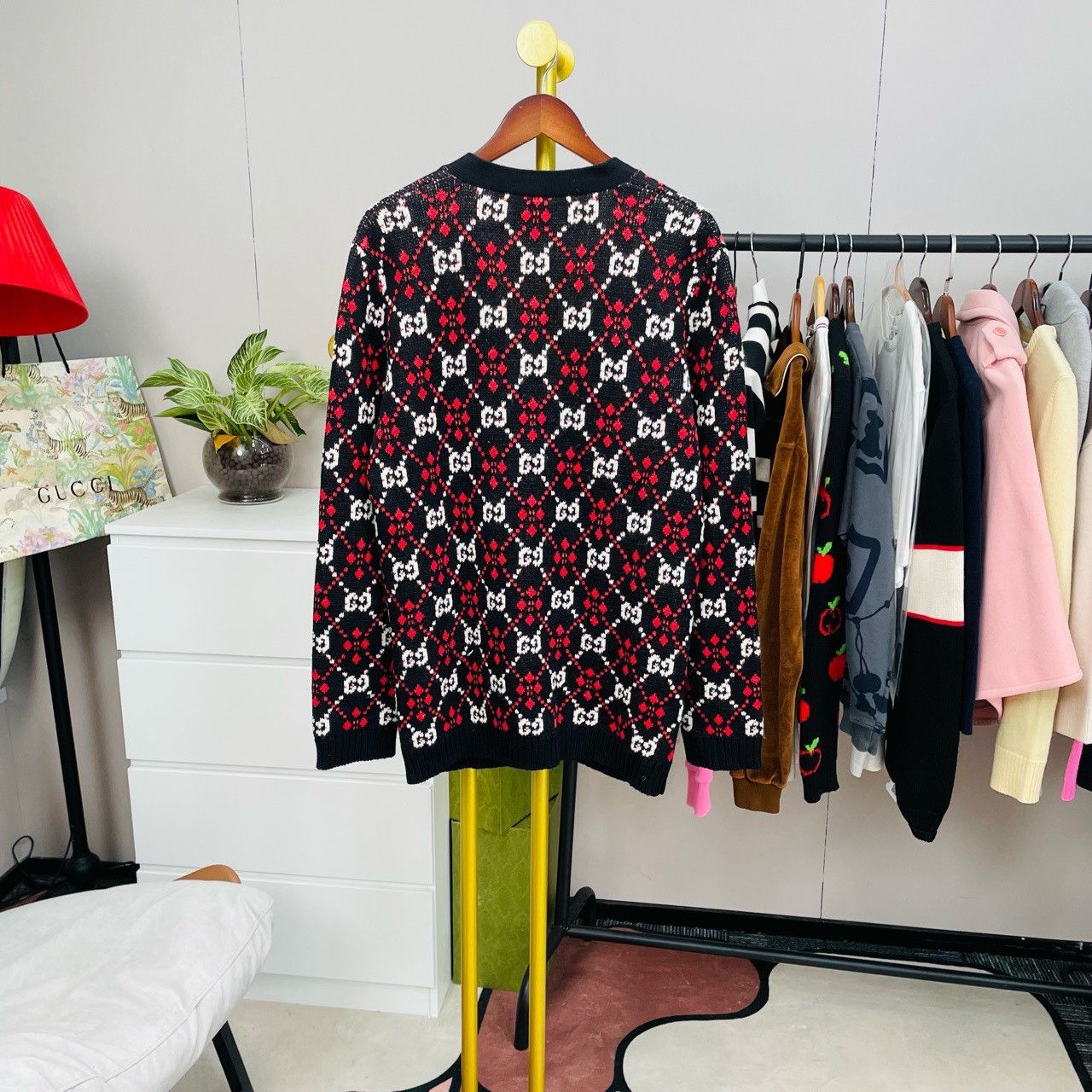 Gucci Gucci Black and red full-print cardigan sweater 2501-Nextar Size US S / EU 44-46 / 1 - 2 Thumbnail