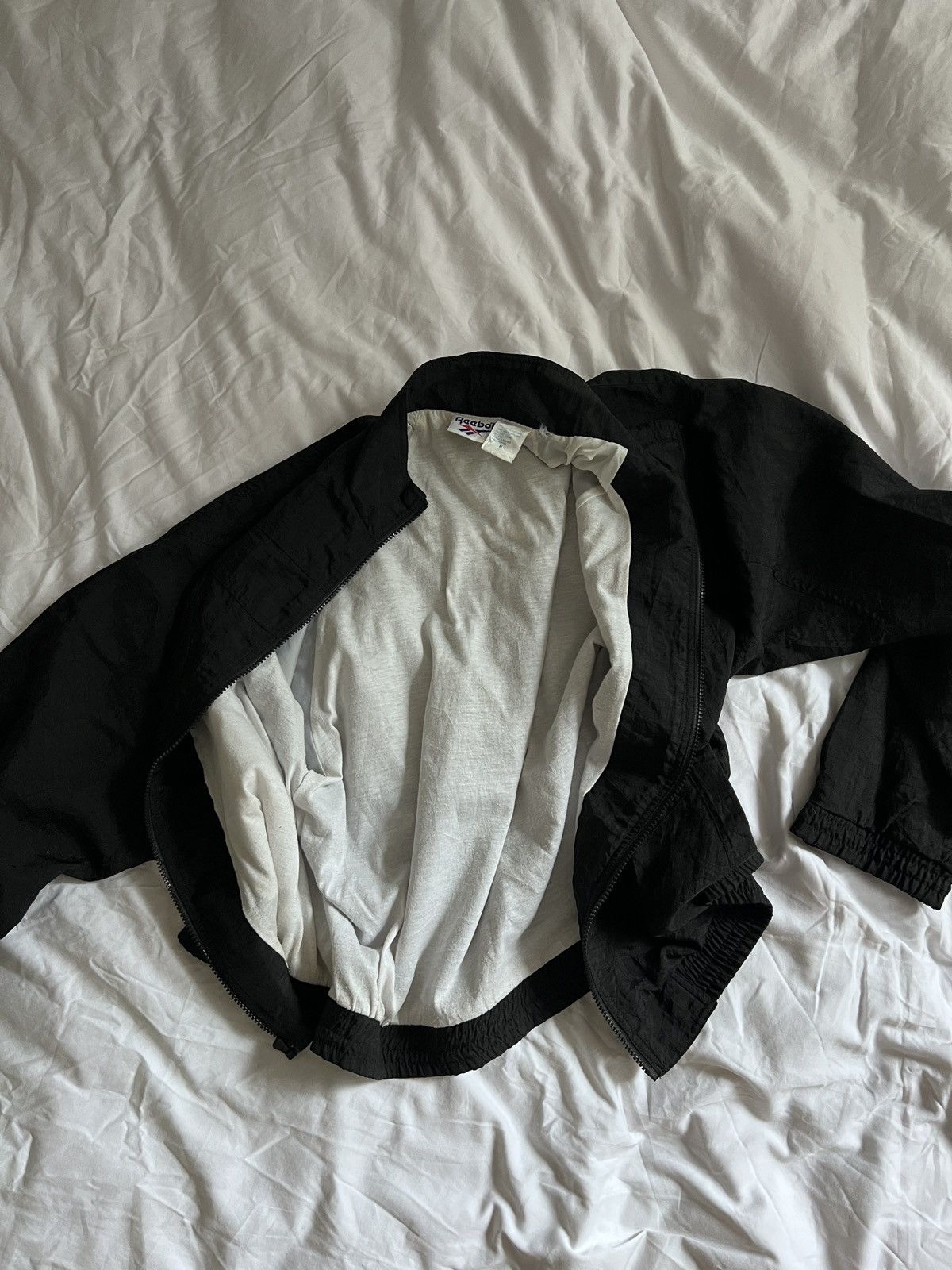 Reebok Vintage Reebok Crushed Nylon Track Jacket M Size US M / EU 48-50 / 2 - 13 Thumbnail