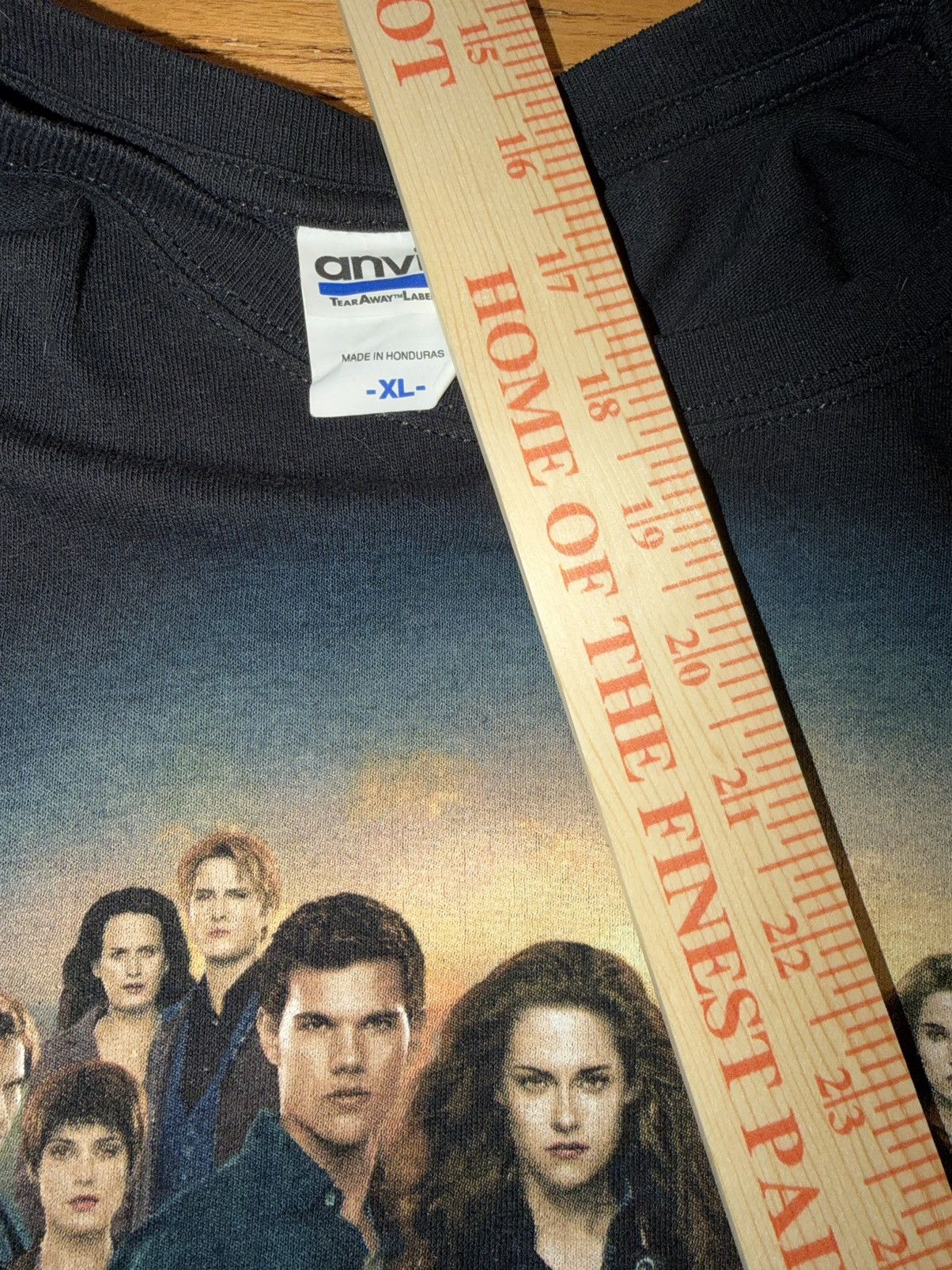 Anvil 2012 Twilight Breaking Dawn 2 Movie Black T Shirt Size XL Size US XL / EU 56 / 4 - 2 Thumbnail