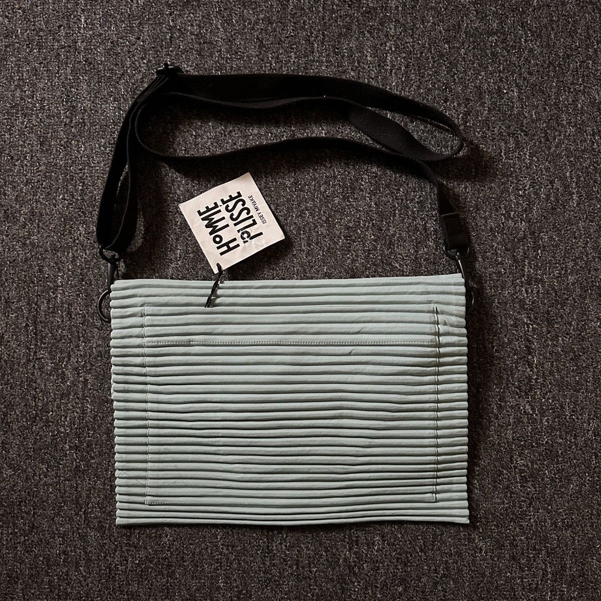 Pleats Please Issey Miyake ISSEY MIYAKE HOMME PLISSE SAMPLE CROSSBODY BAG Size ONE SIZE - 4 Thumbnail