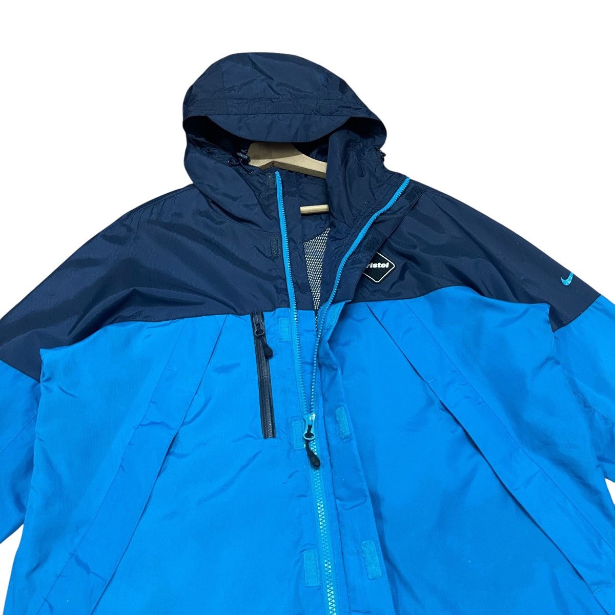 Nike ‼️RARE‼️ Nike X F.C. Real Bristol Waterproof Nylon Jacket Size US M / EU 48-50 / 2 - 12 Thumbnail