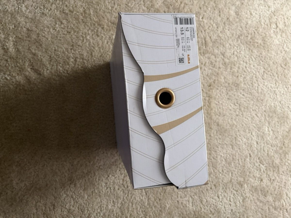 Nike Lebron XXI 21 Pearl Size US 12 / EU 45 - 7 Thumbnail