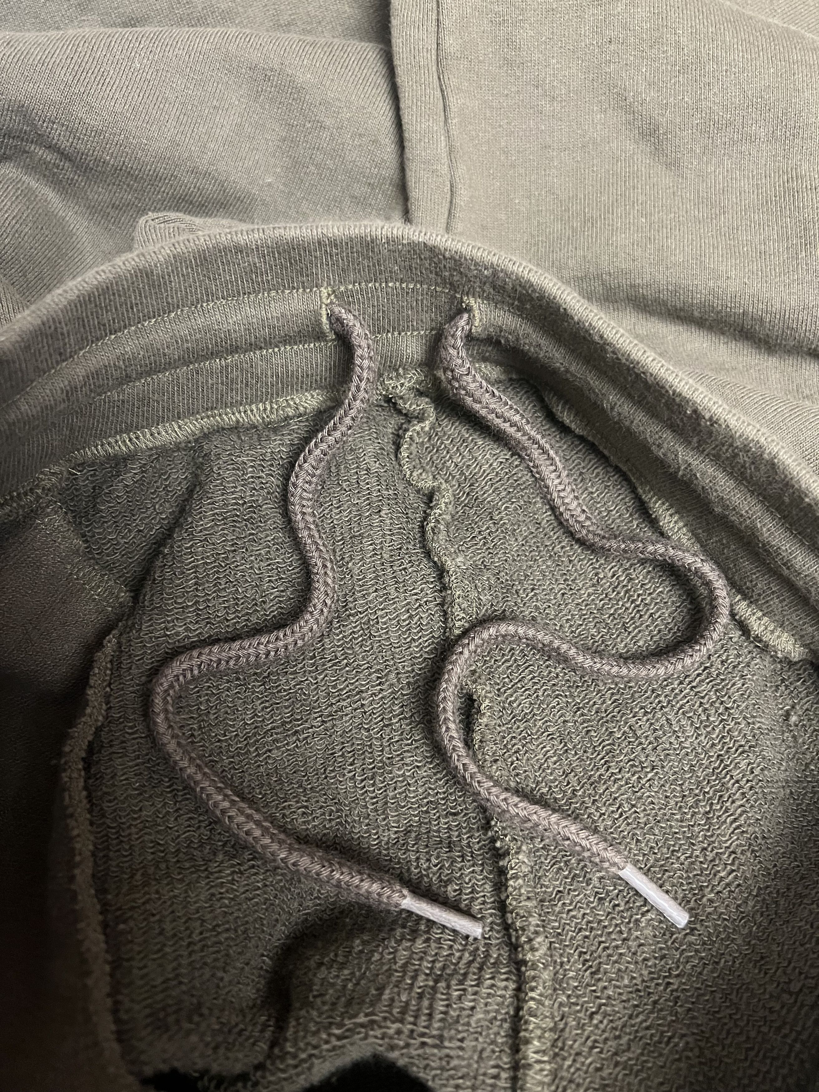 Gosha Rubchinskiy Gosha Rubchinskiy Velcro Patch Olive Sweatpants Size Small Size US 26 / EU 42 - 7 Thumbnail