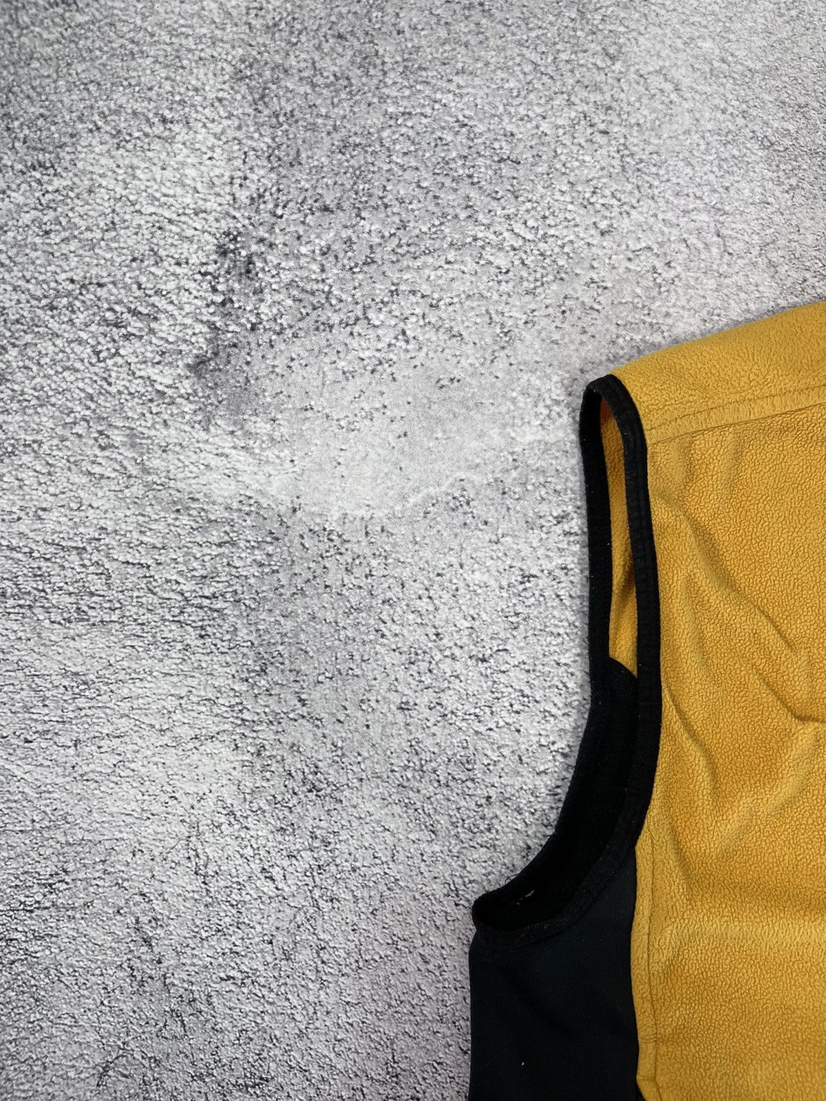 Nike × Vintage Nike Women Vest Fleece Vintage Yellow Swoosh Logo Size M Size M / US 6-8 / IT 42-44 - 11 Thumbnail