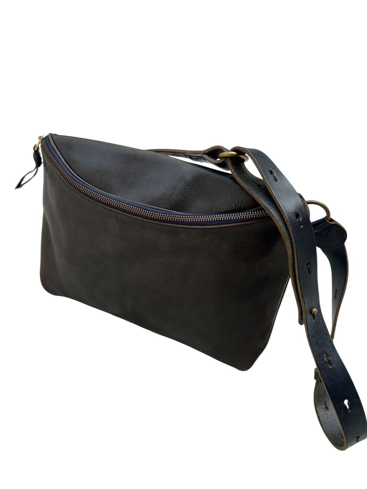 Freewheelers SLOW Japan Patina Olive Green Leather Messenger Bag Size ONE SIZE - 18 Thumbnail