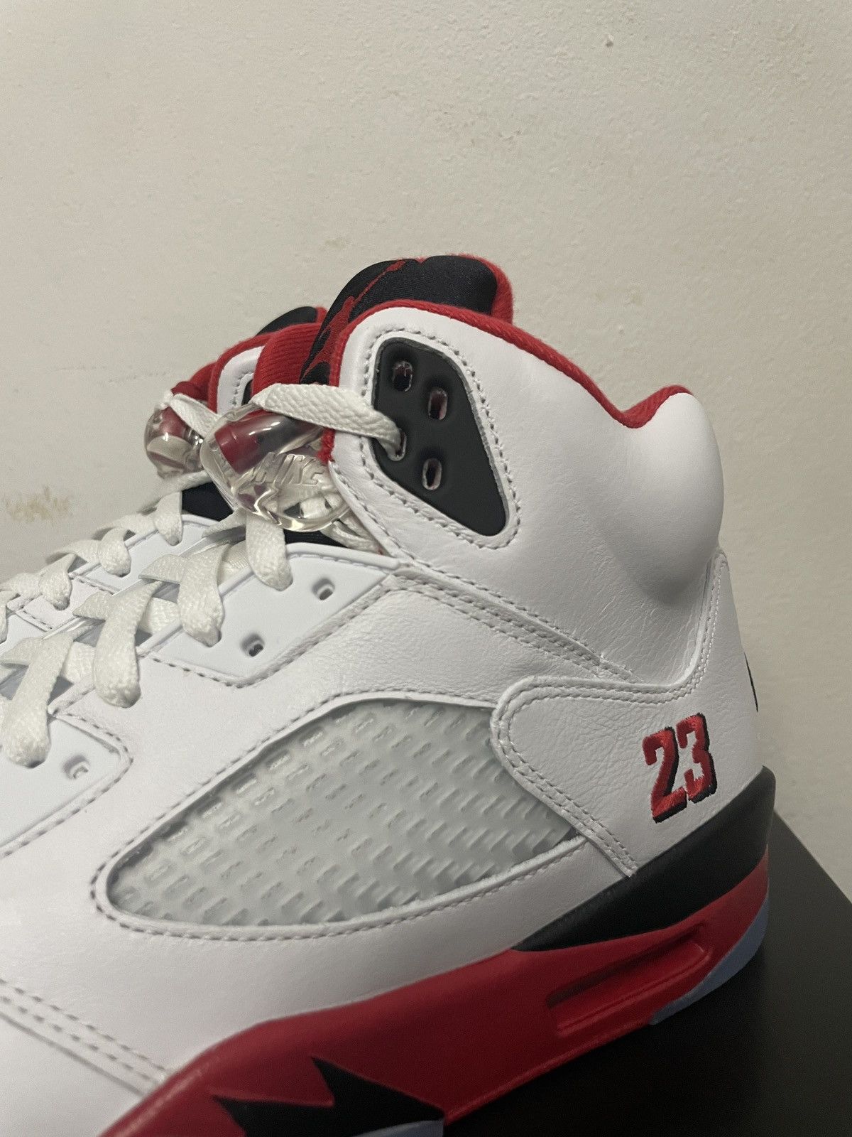 Nike Jordan 5 Retro “Fire Red” 2025 Size US 10 / EU 43 - 6 Thumbnail