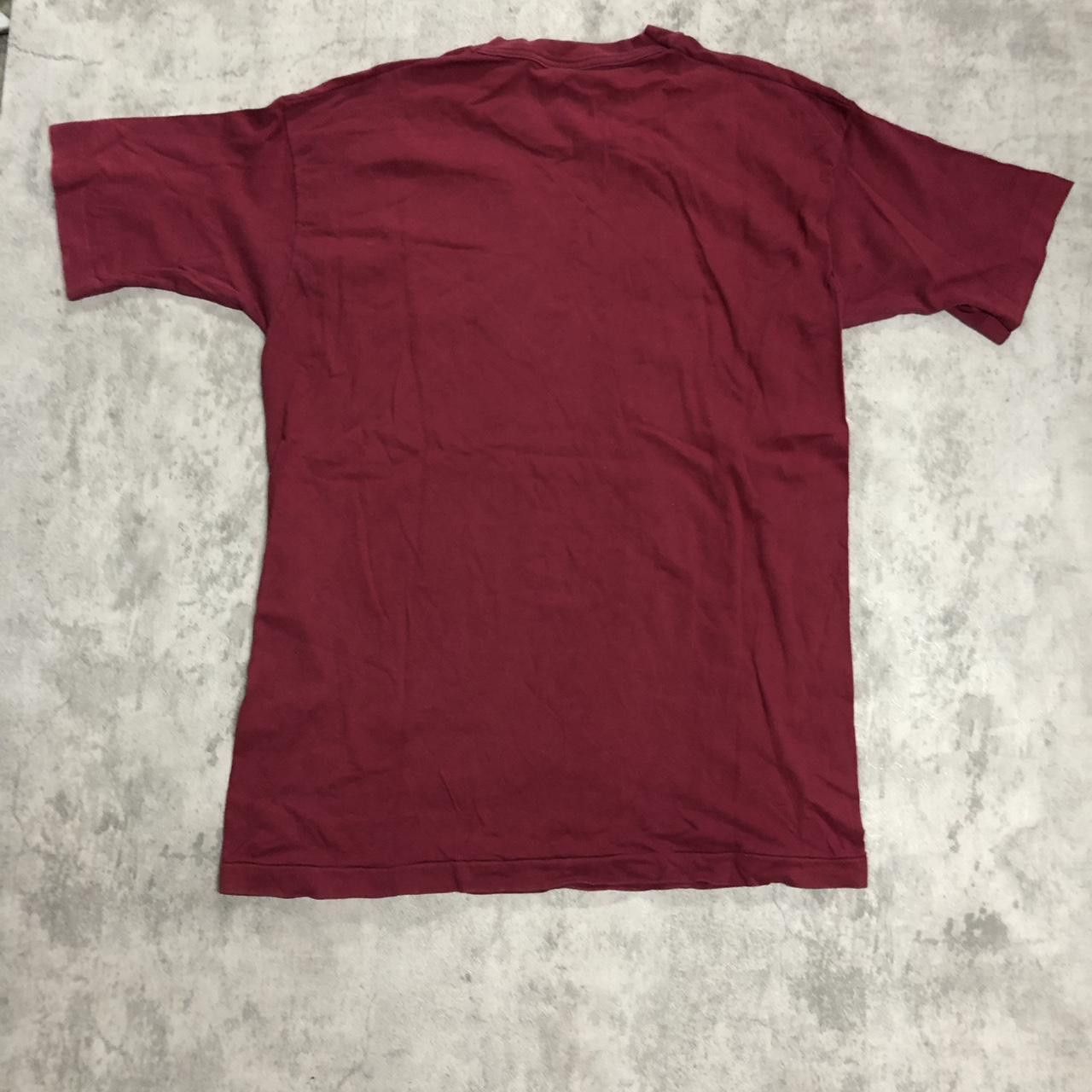 Fruit Of The Loom Burgundy and white vintage 90s workwear tee workwear Size US L / EU 52-54 / 3 - 4 Thumbnail