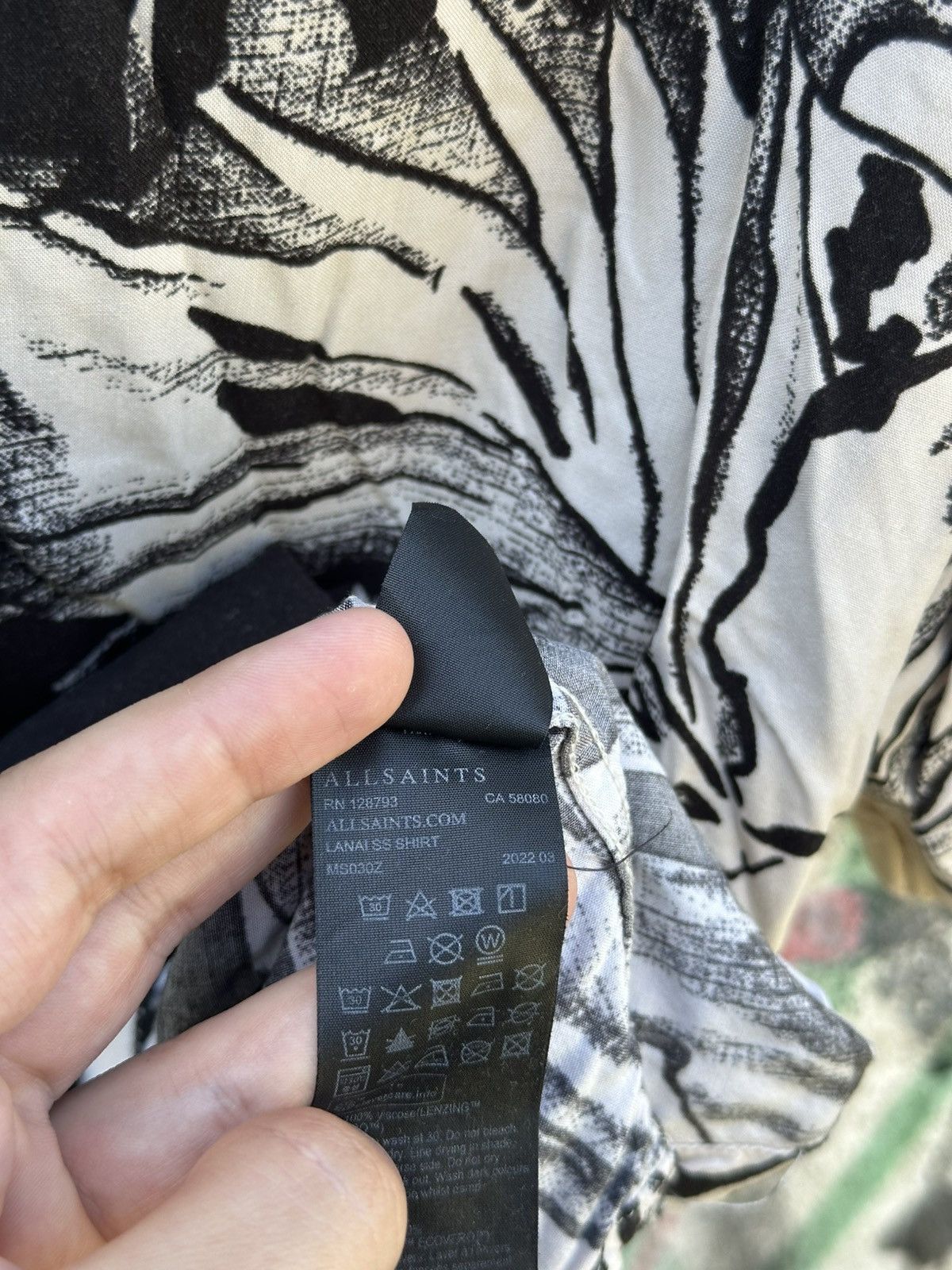 Allsaints × Japanese Brand All Saints Shirt White Oriental Bird Pattern Hawaiian Lanai Size US L / EU 52-54 / 3 - 5 Thumbnail