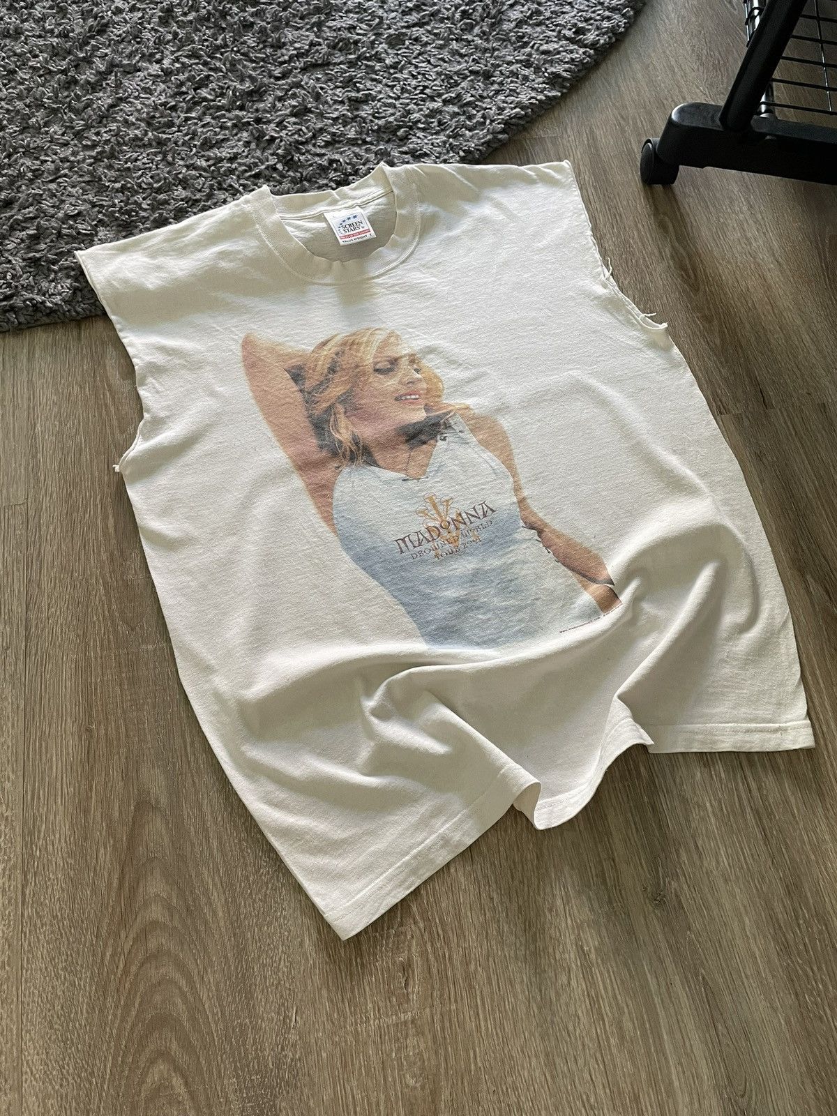 Band Tees × Vintage Vintage 2001 Madonna Drowned World Tour Y2K Tank Top Size US L / EU 52-54 / 3 - 2 Thumbnail