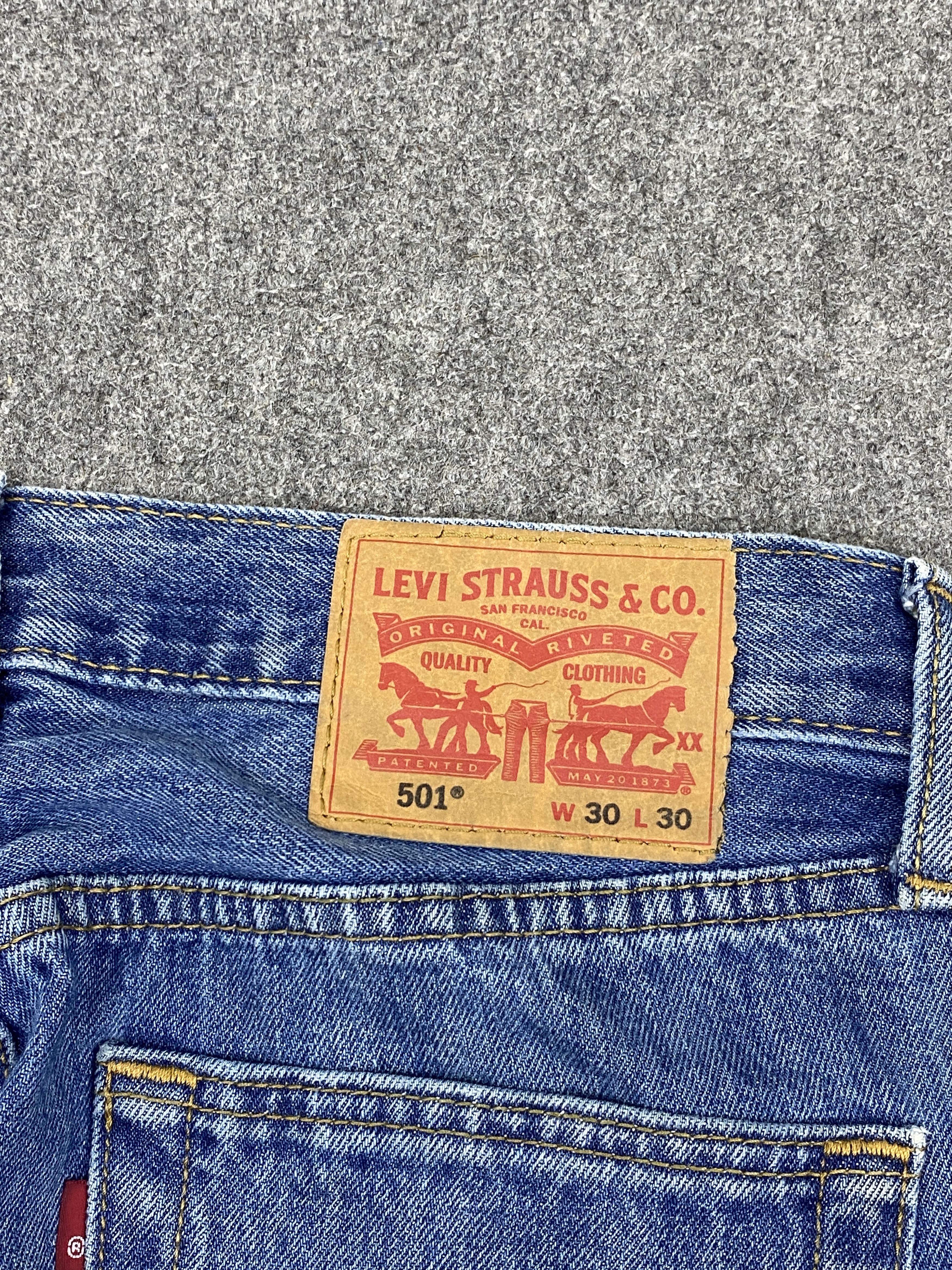 Levi's Vintage Levis 501 Faded Blue Jeans DP2772 Size US 30 / EU 46 - 5 Thumbnail