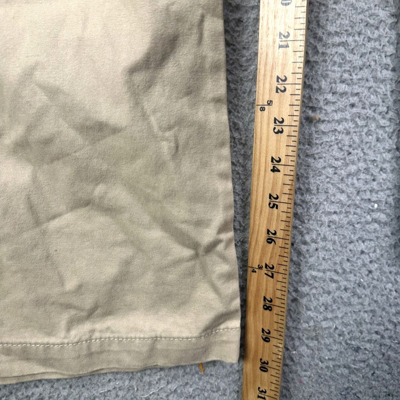 Old Navy VINTAGE Old Navy The Broken-In Cargo Pants Mens 42x30 Tan Cargo Pocket Straight Leg EUC Size US 42 / EU 58 - 6 Thumbnail