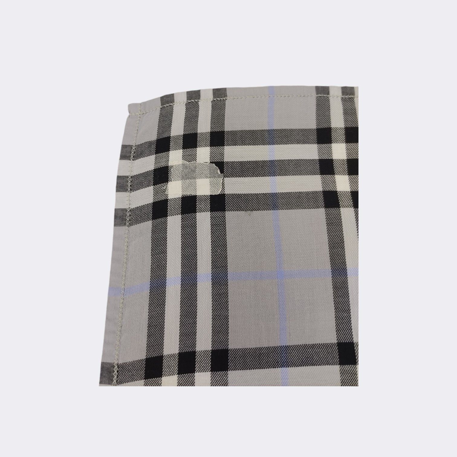Burberry Vintage Burberry Handkerchief Neckerchief Bandana H292M Size ONE SIZE - 3 Thumbnail