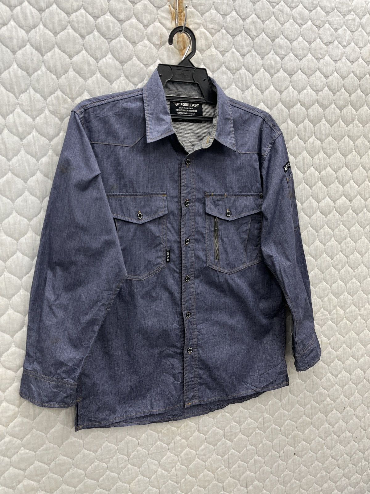 🔥STEALS🔥 FORECAST TACTICAL SHIRTS