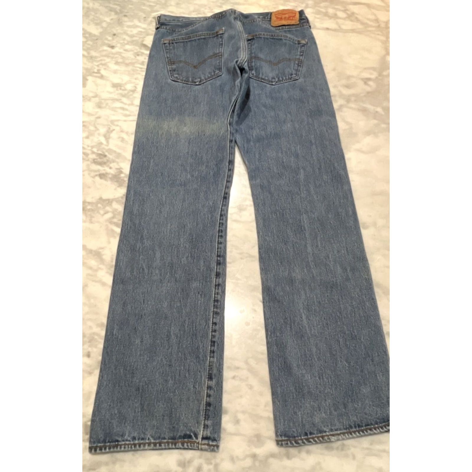 Levi's VINTAGE Levi’s 501 Jeans Men’s 34x32 Blue Denim Straight Leg Y2K Fade 5-Pocket Logo Classic Regular Waist 34 Inseam 30 USA 90s Theme Size US 34 / EU 50 - 5 Thumbnail