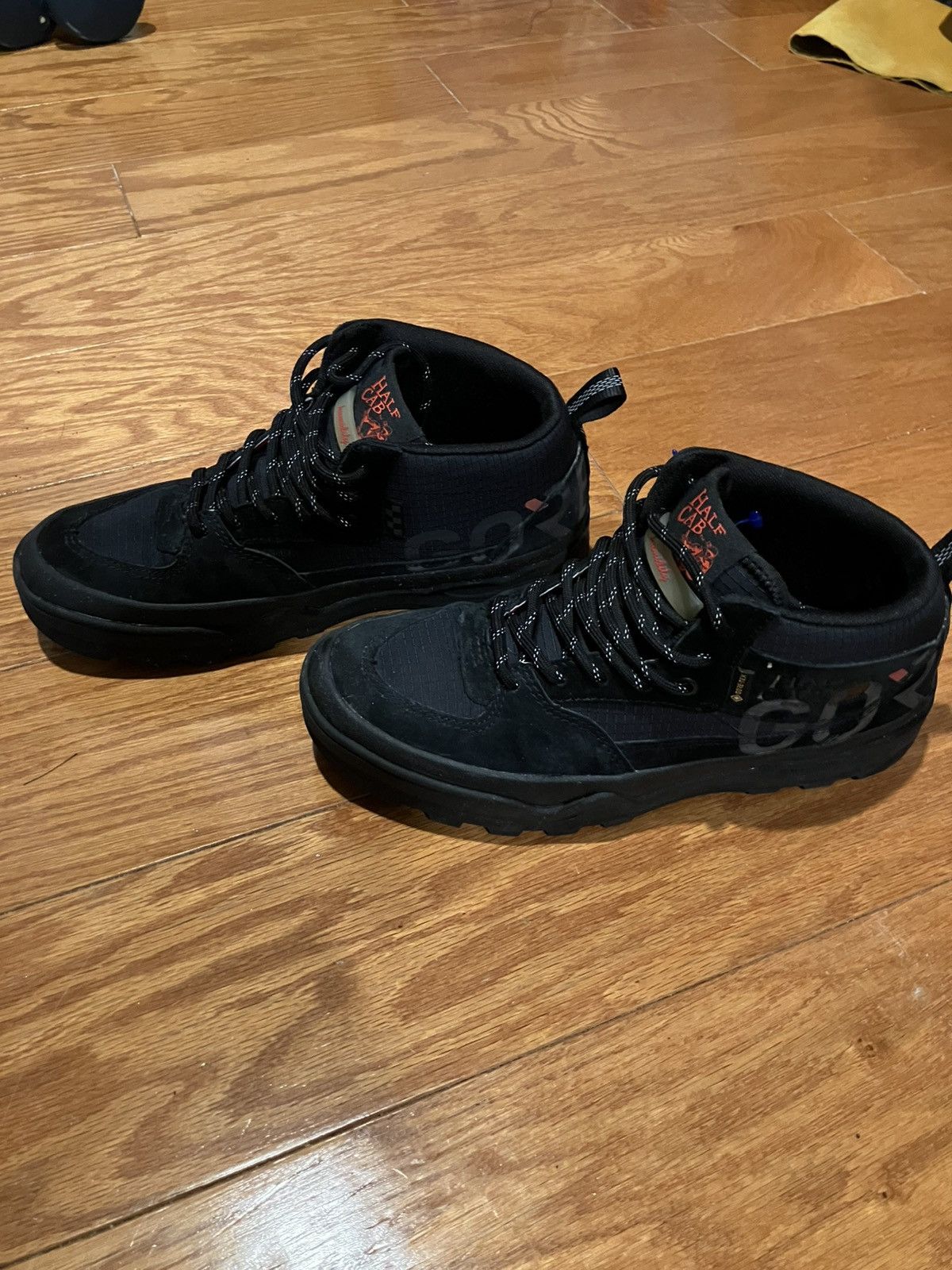 Vans Vans Gore-tex Half Cabs Size US 8 / EU 41 - 1 Thumbnail