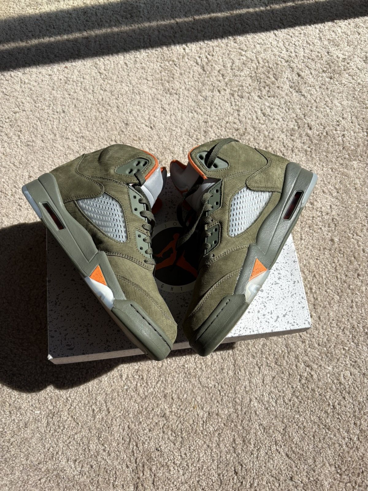 Jordan Brand Jordan 5 olive green size 9.5 Size US 9.5 / EU 42-43 - 3 Thumbnail