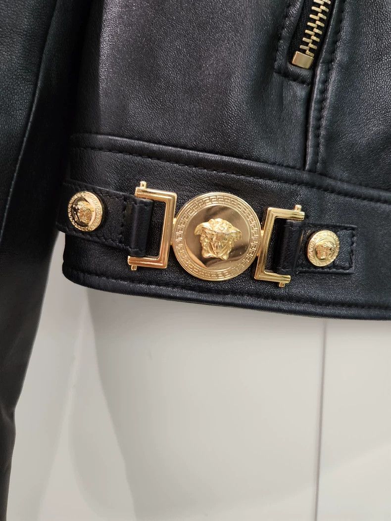 Versace Versace Black sheepskin asymmetrical willow studded zip le Size S / US 4 / IT 40 - 4 Thumbnail