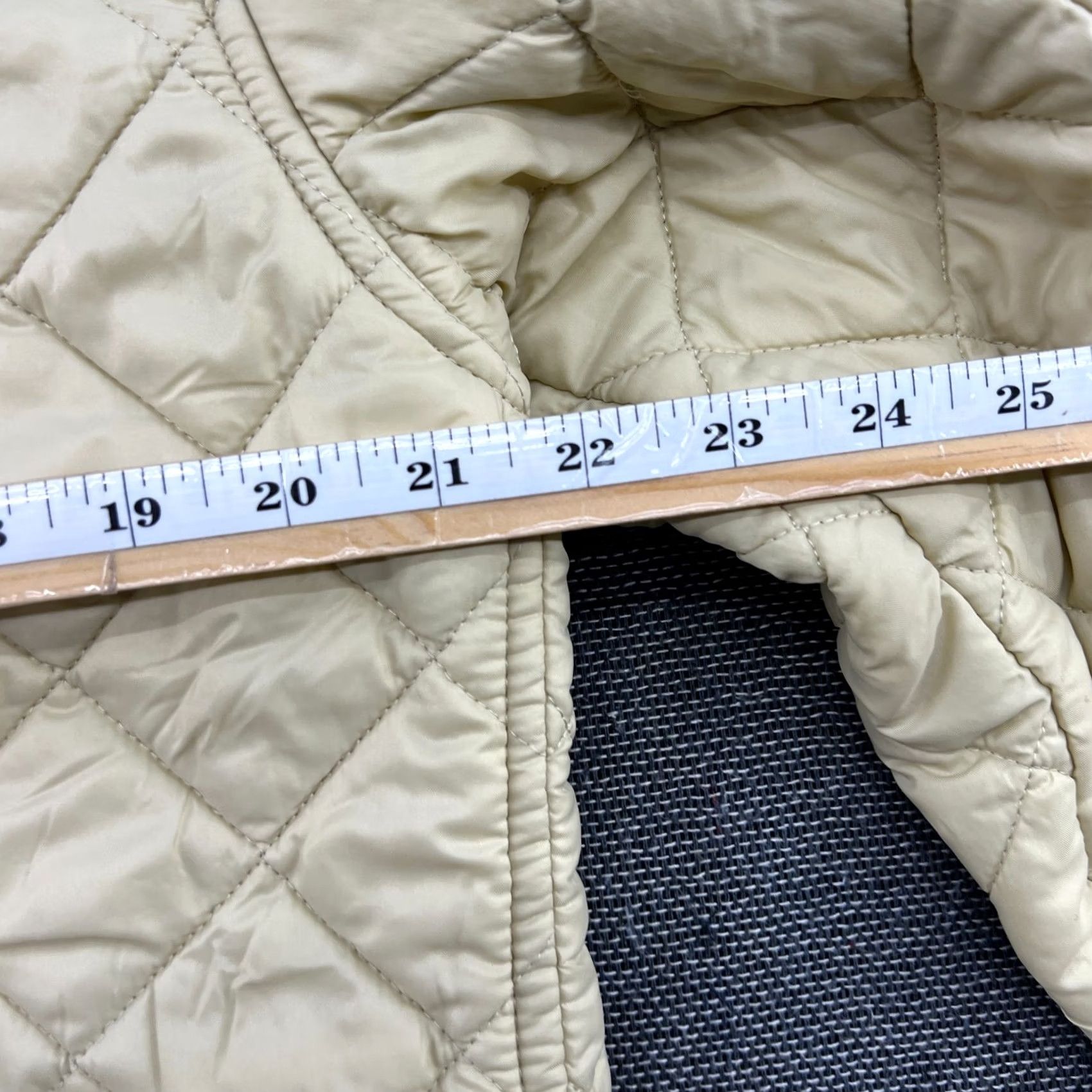 Henri Lloyd Vintage Henri Lloyd Beige Jacket Mens Medium Quilted Corduroy Trim Size US M / EU 48-50 / 2 - 7 Thumbnail